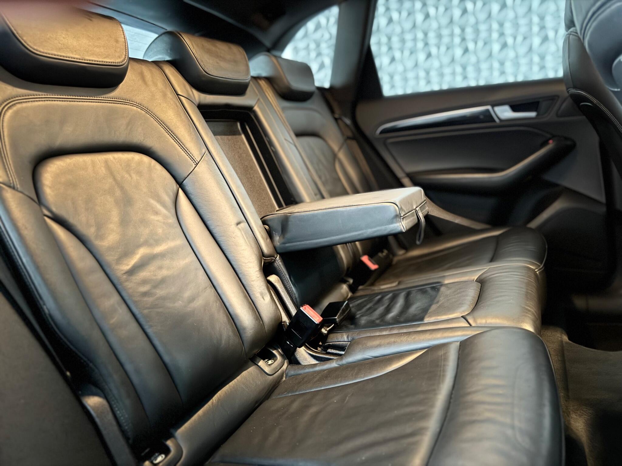 Audi Q5 view 23