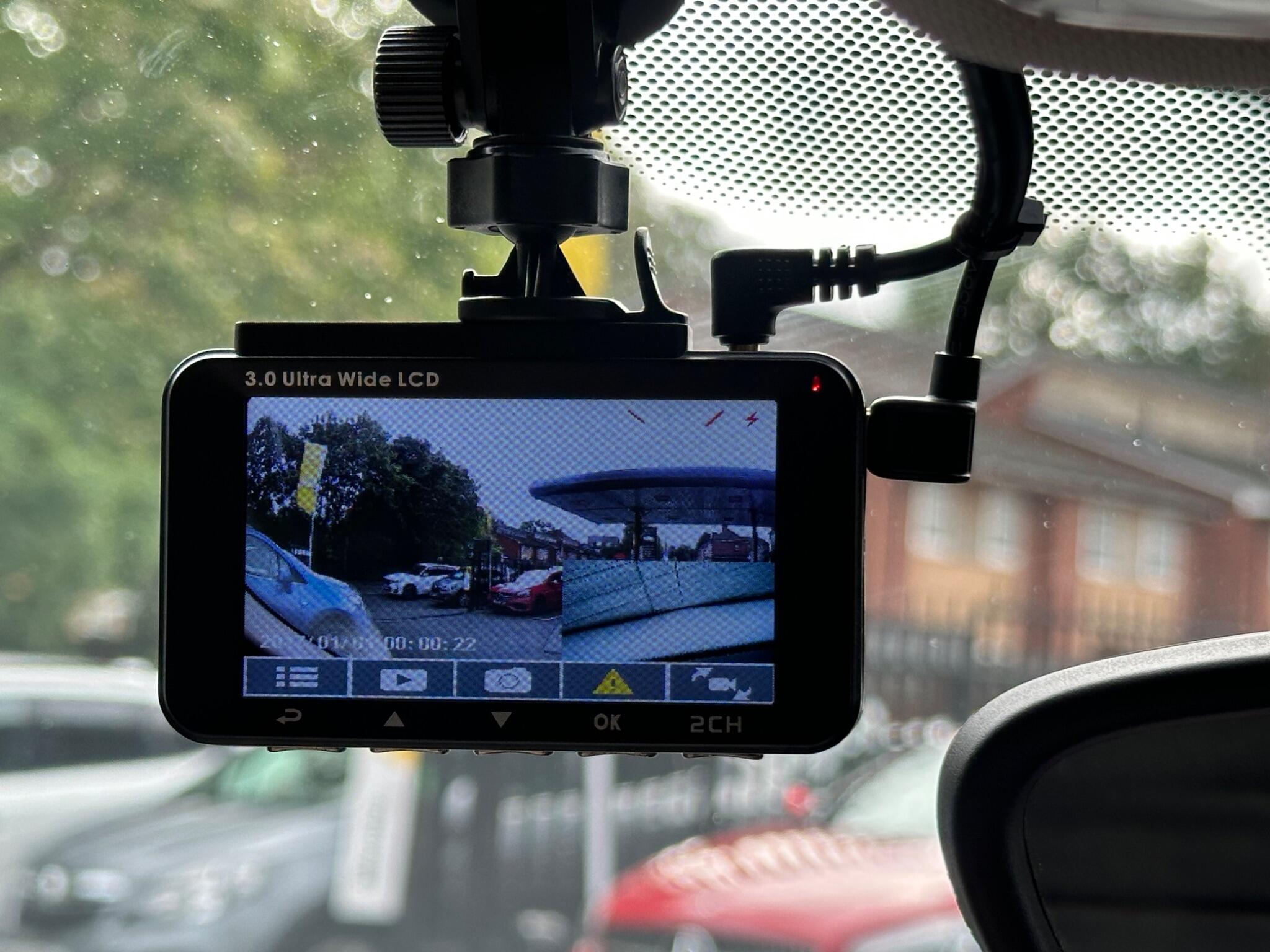 BMW 2 Series Active Tourer view 34
