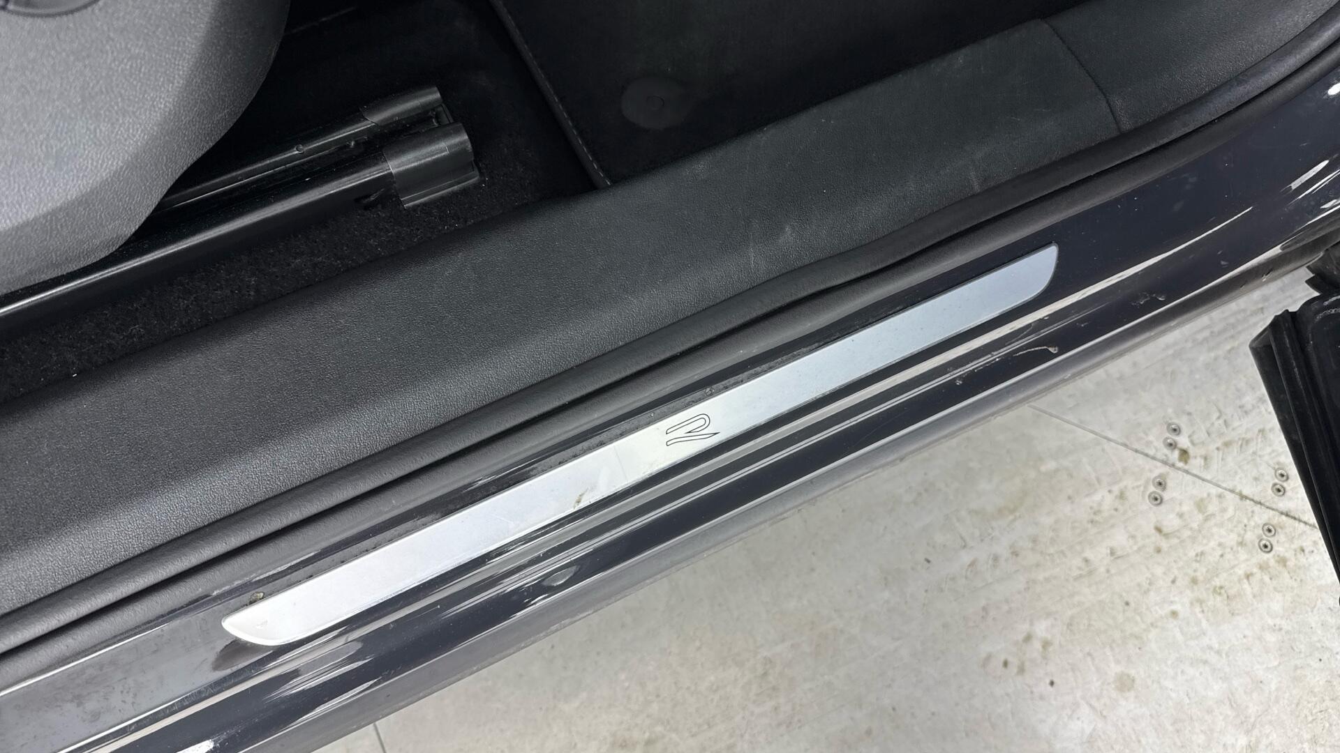 Volkswagen Tiguan view 17