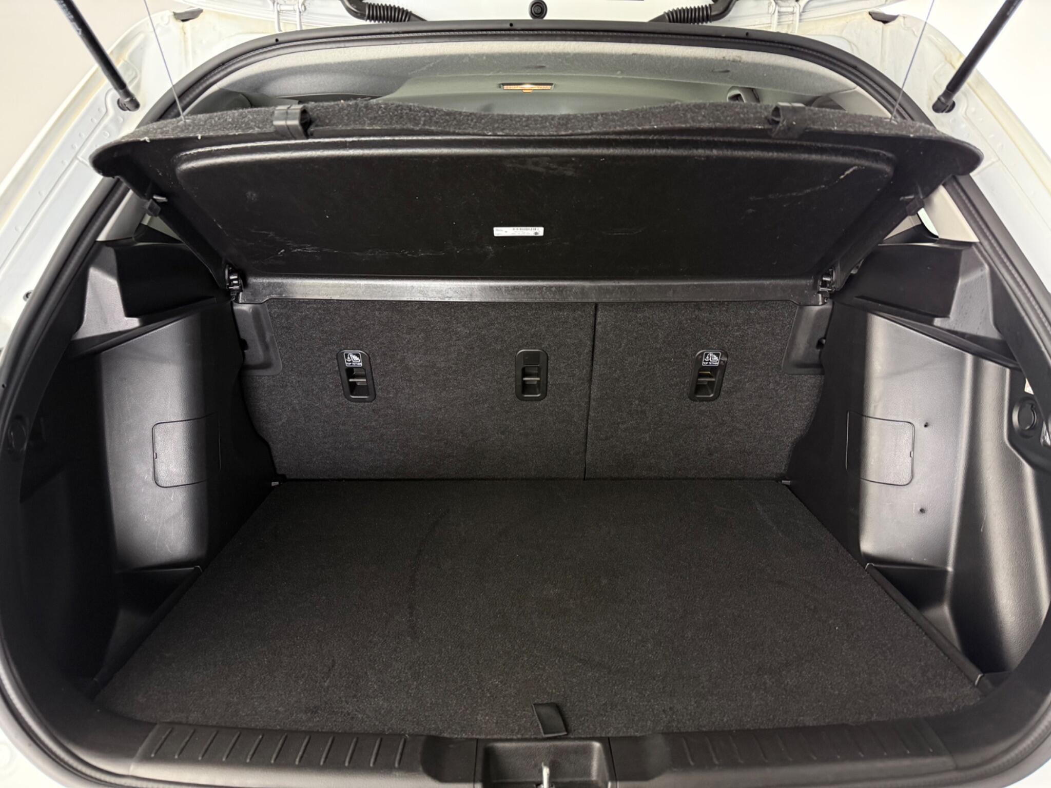 Suzuki Vitara view 12