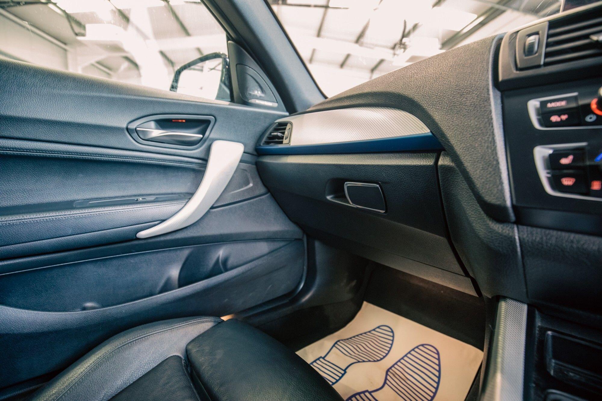 BMW 2 Series view 19
