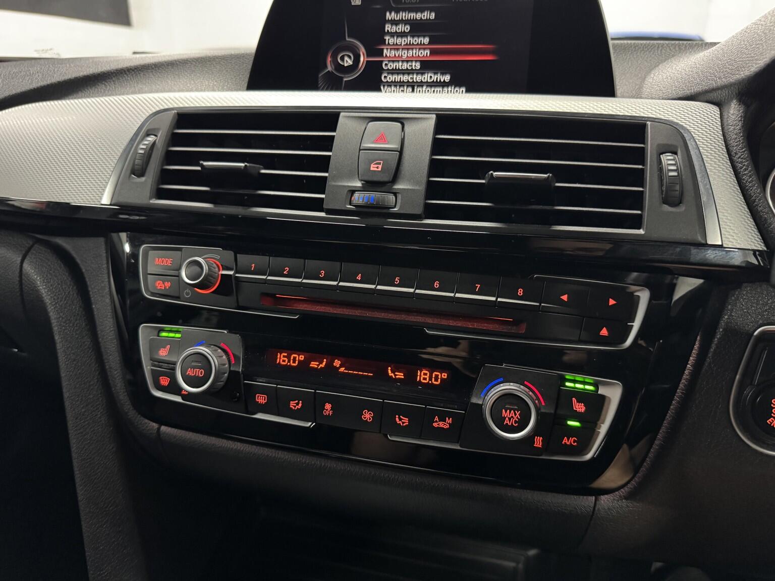 BMW 3 Series view 23