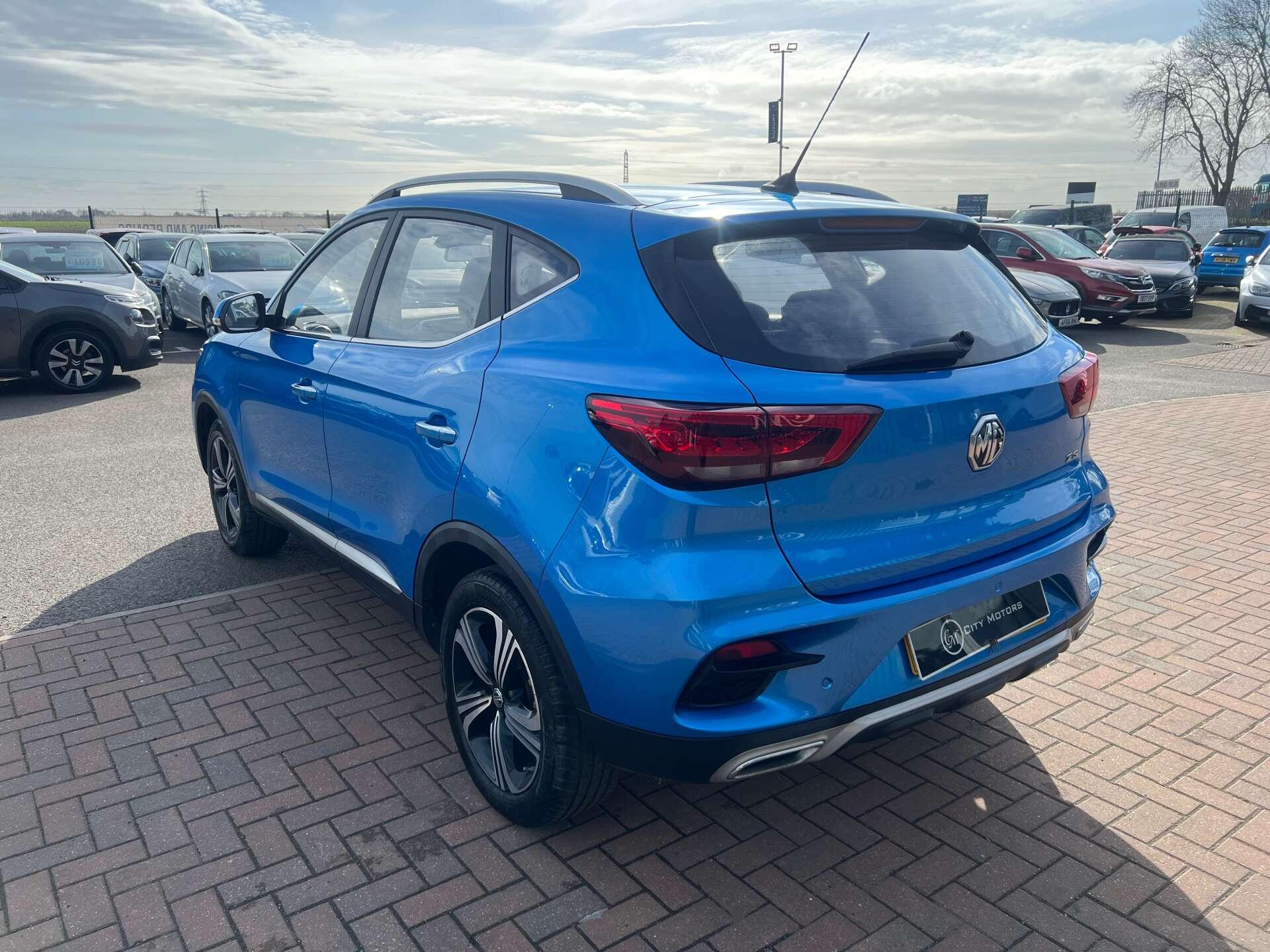 MG ZS view 10