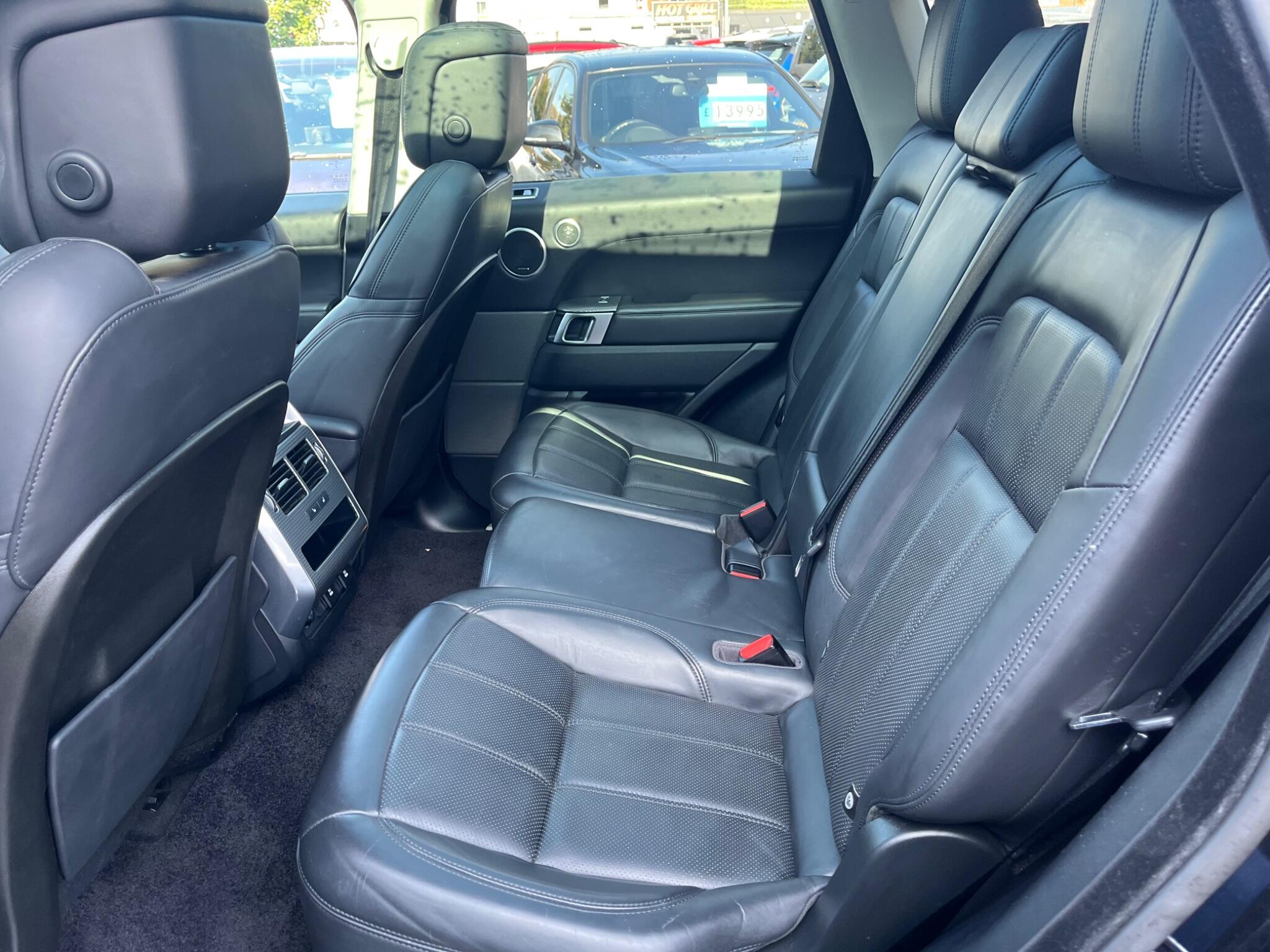 Land Rover Range Rover Sport view 13