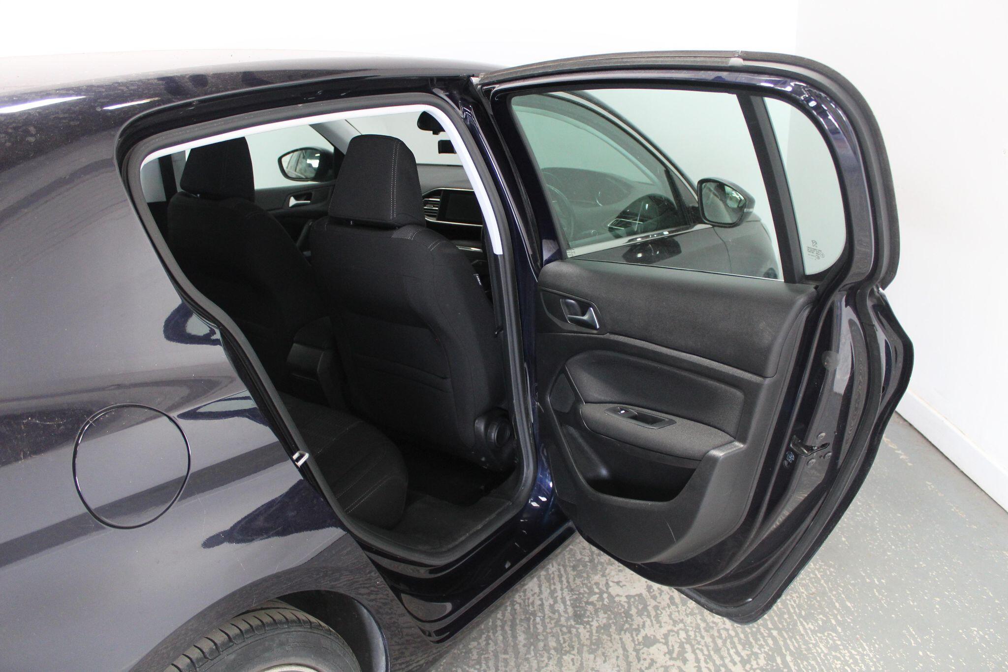 Peugeot 308 view 26