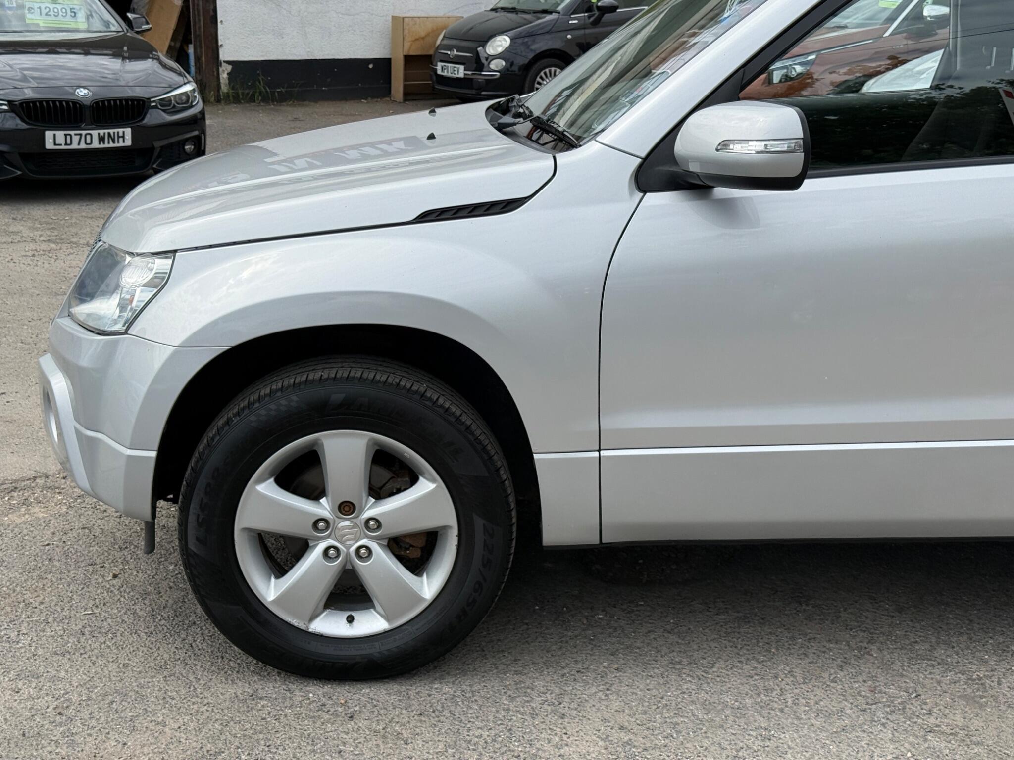 Suzuki Grand Vitara - Image 11
