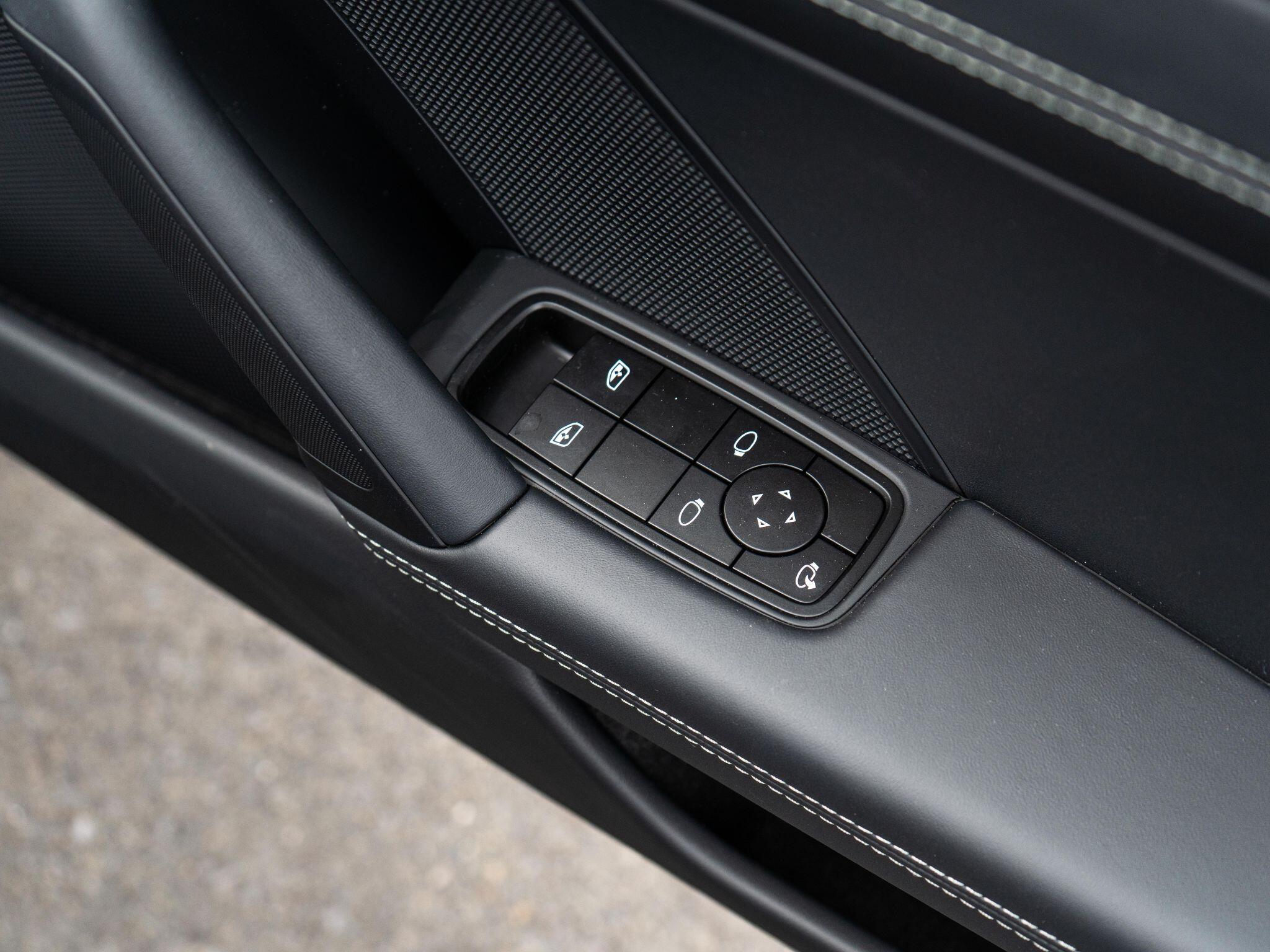 Porsche 911 view 47