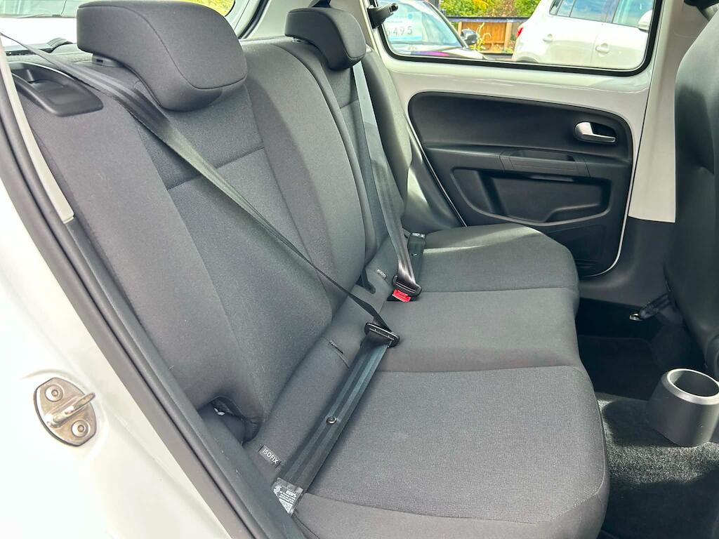 Volkswagen Up! view 13
