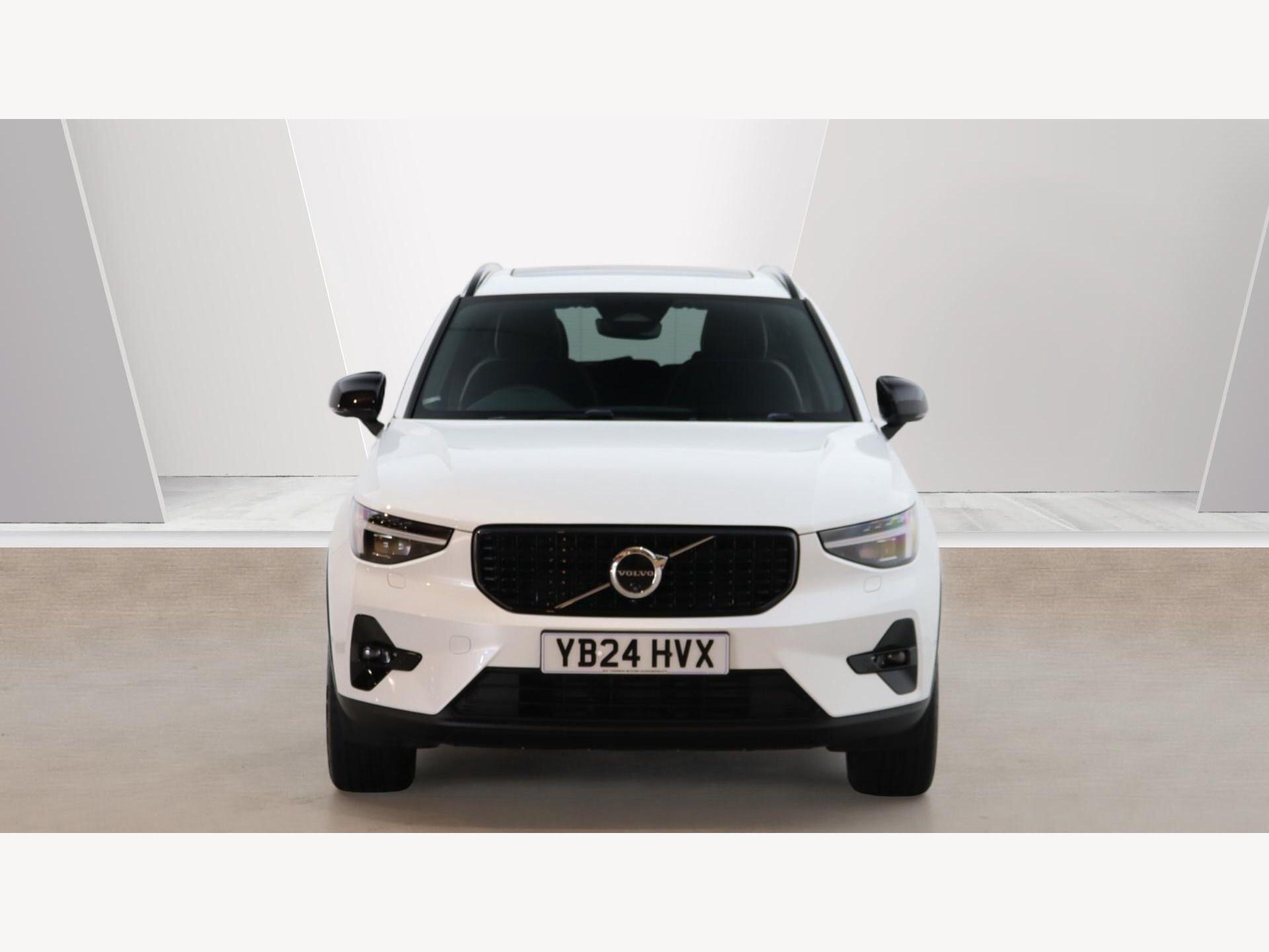 Volvo XC40 view 11