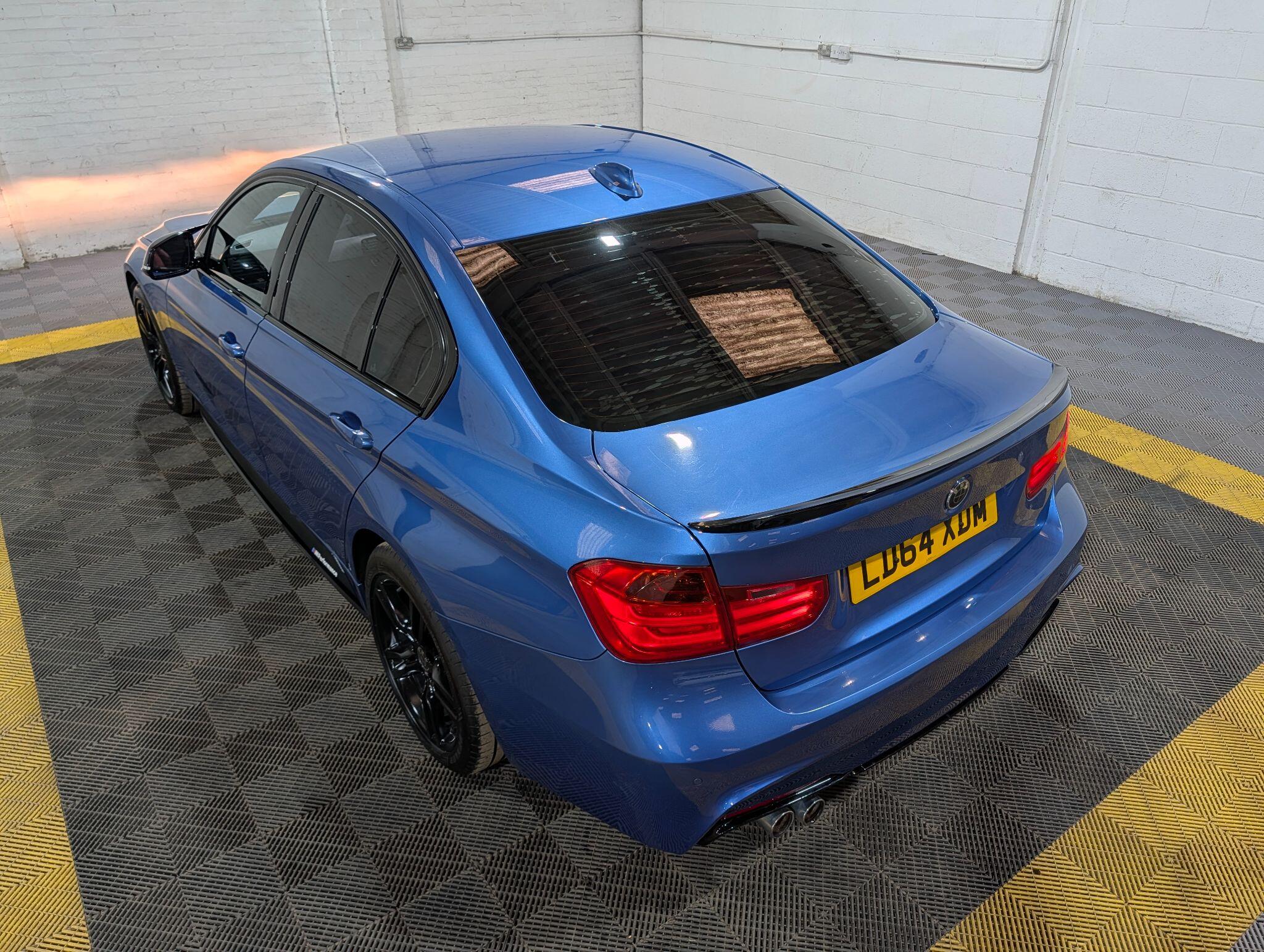 BMW 3 Series view 4