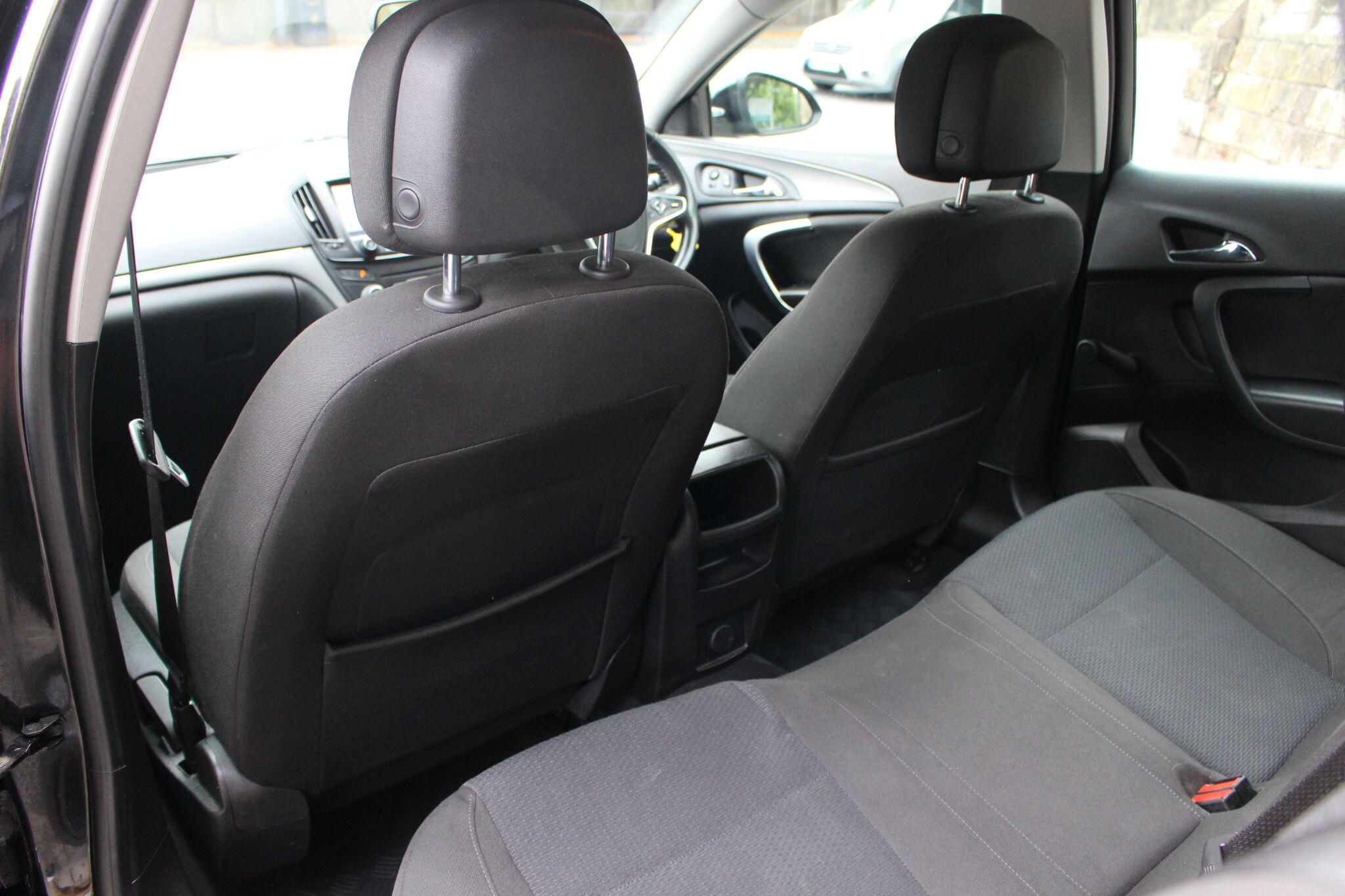 Vauxhall Insignia view 20