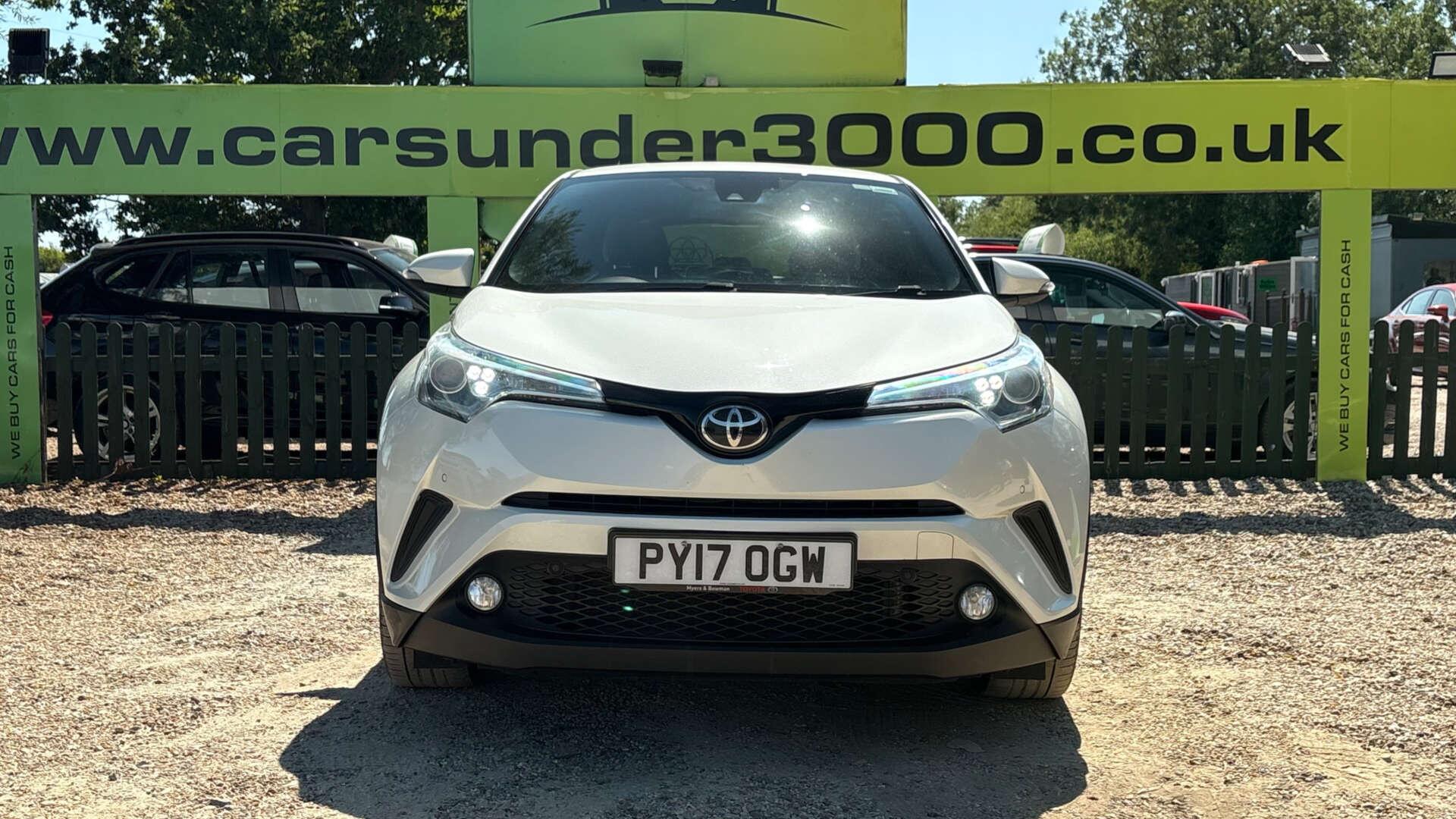 Toyota C-HR view 2
