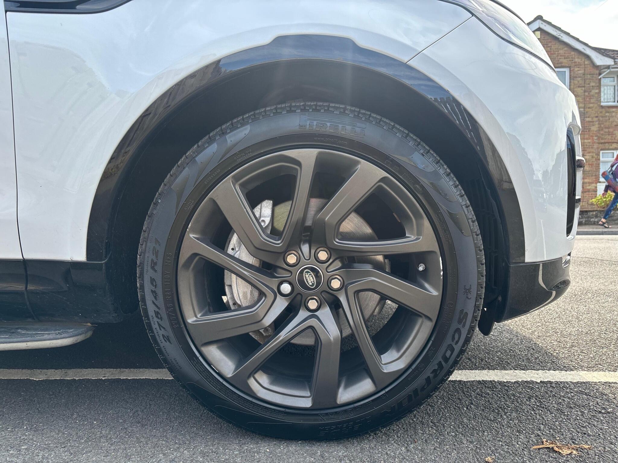 Land Rover Discovery 3 view 44