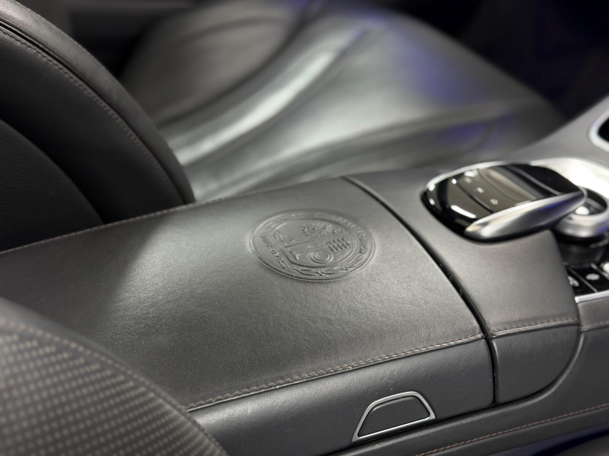 Mercedes-Benz S-Class view 11