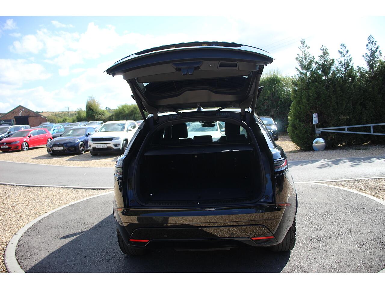 Land Rover Range Rover Velar view 35