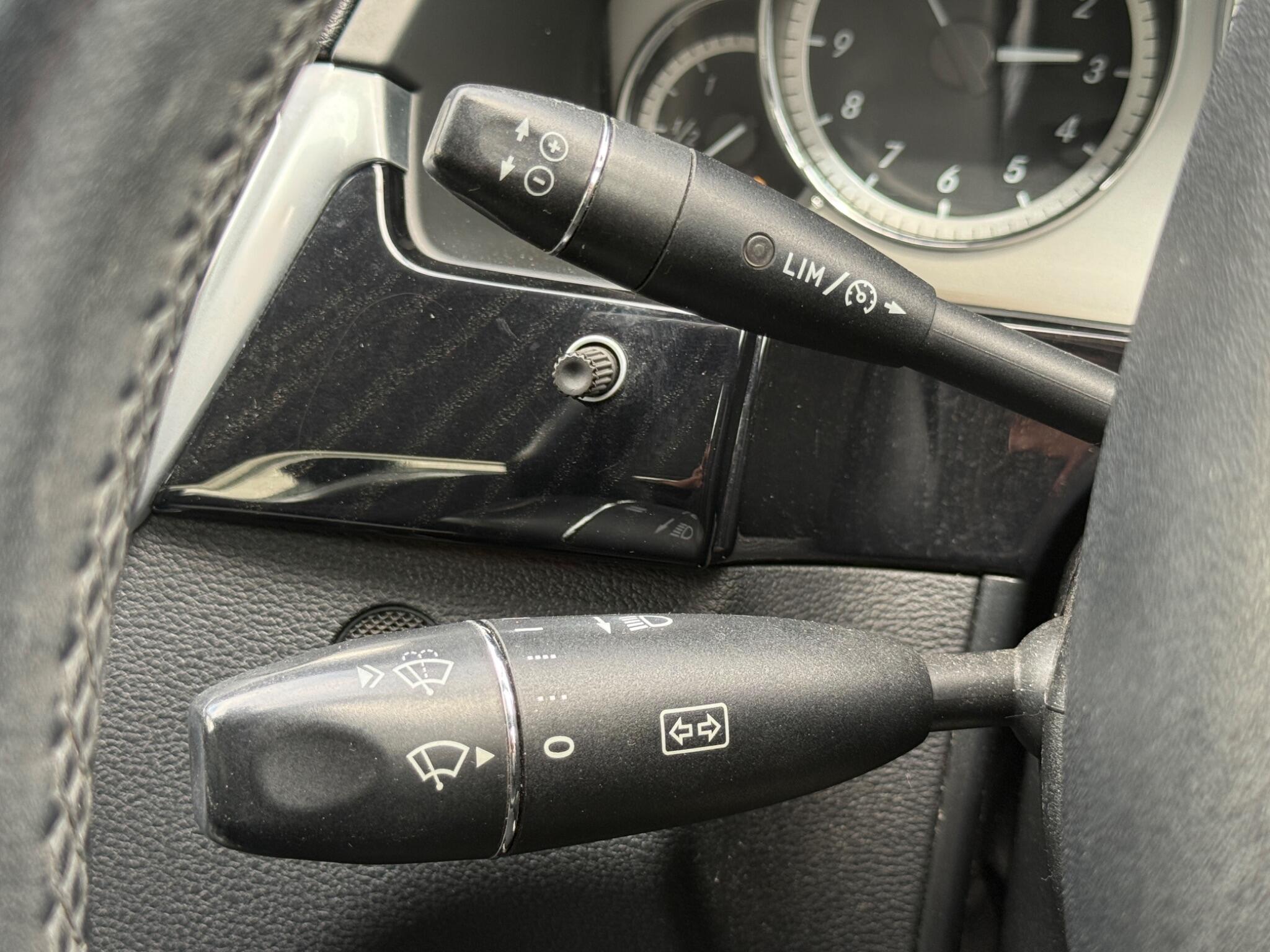 Mercedes-Benz E Class - Image 67