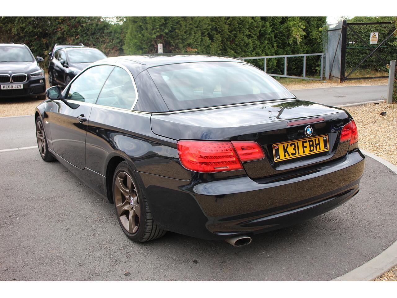 BMW 3 Series view 8