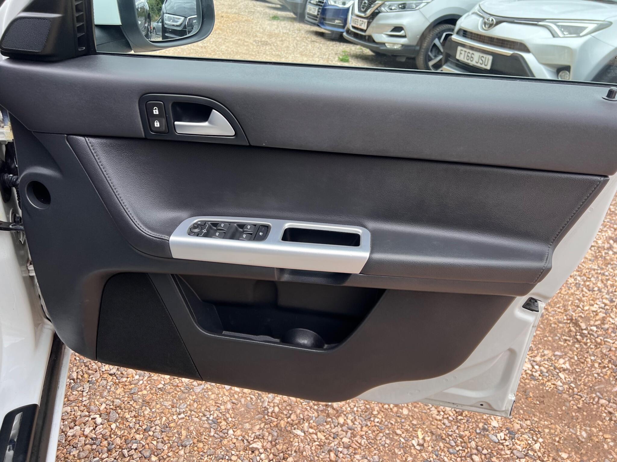 Volvo S40 view 58