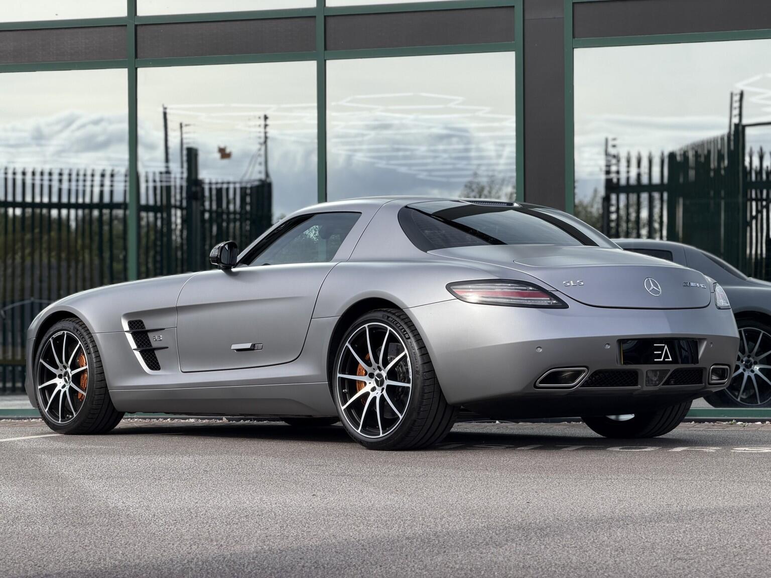 Mercedes-Benz Amg GT view 2
