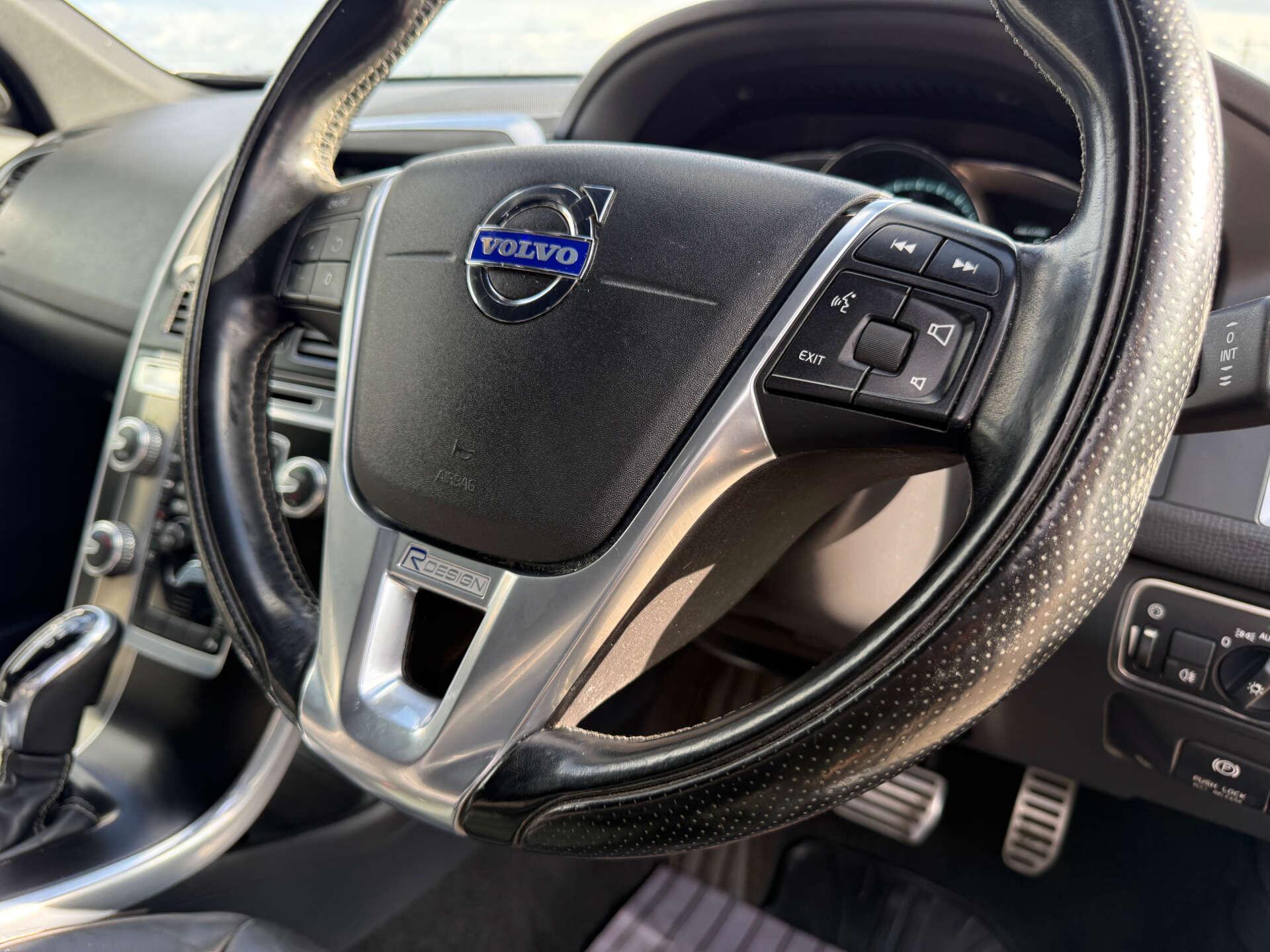 Volvo XC60 view 40