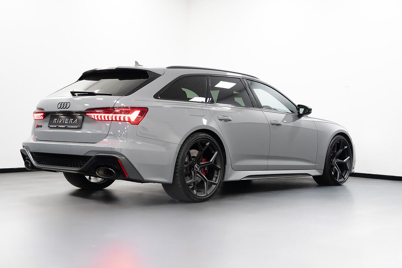 Audi RS6 view 35