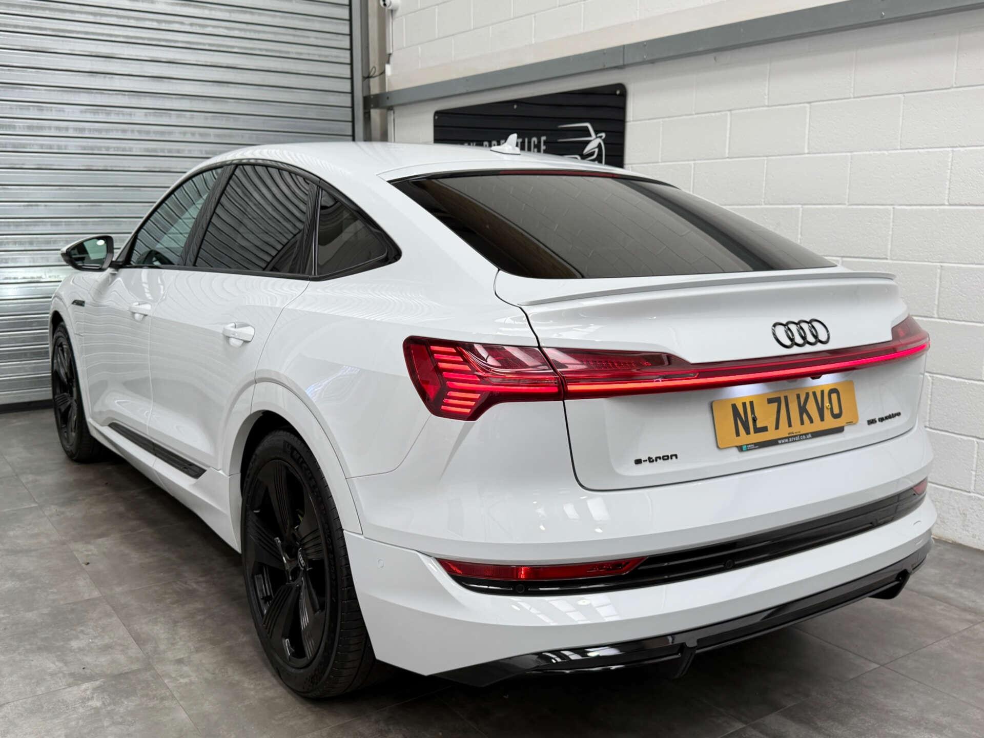 Audi E-Tron view 6