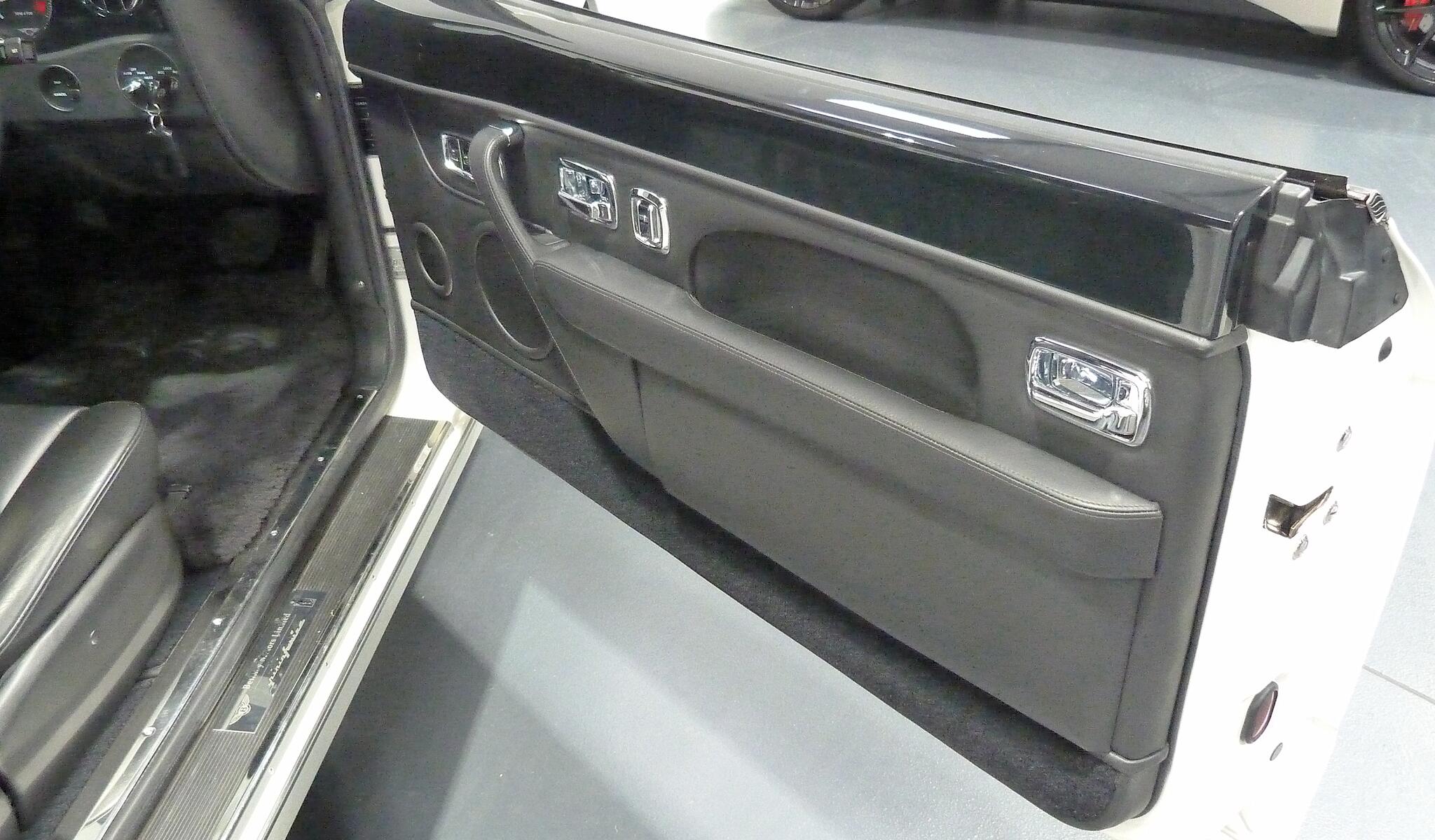 Bentley Azure view 27