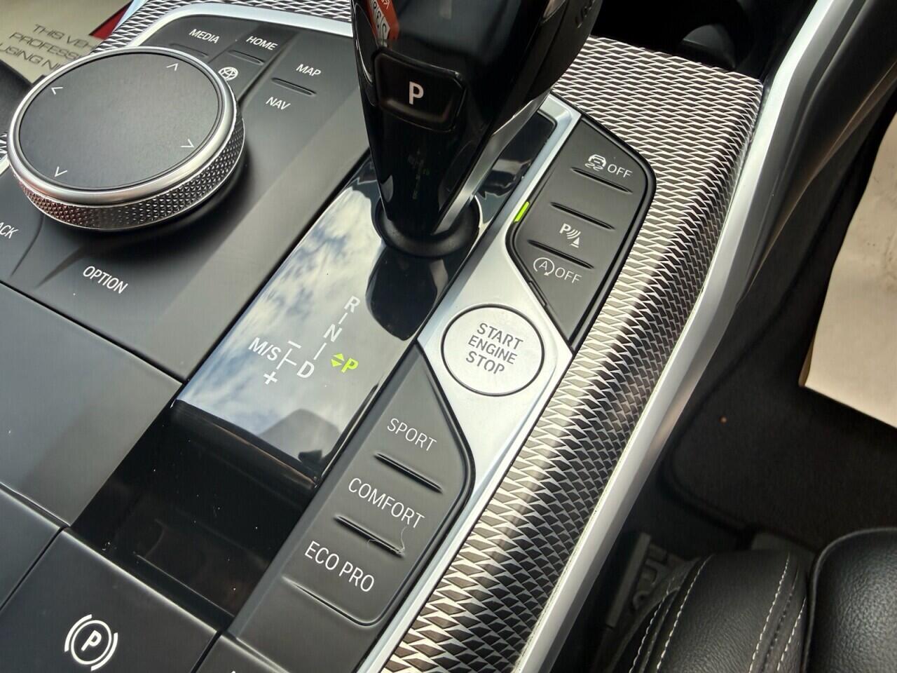 BMW 3 Series view 21
