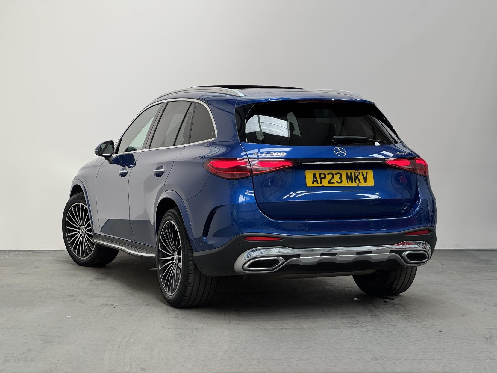 Mercedes-Benz GLC view 10