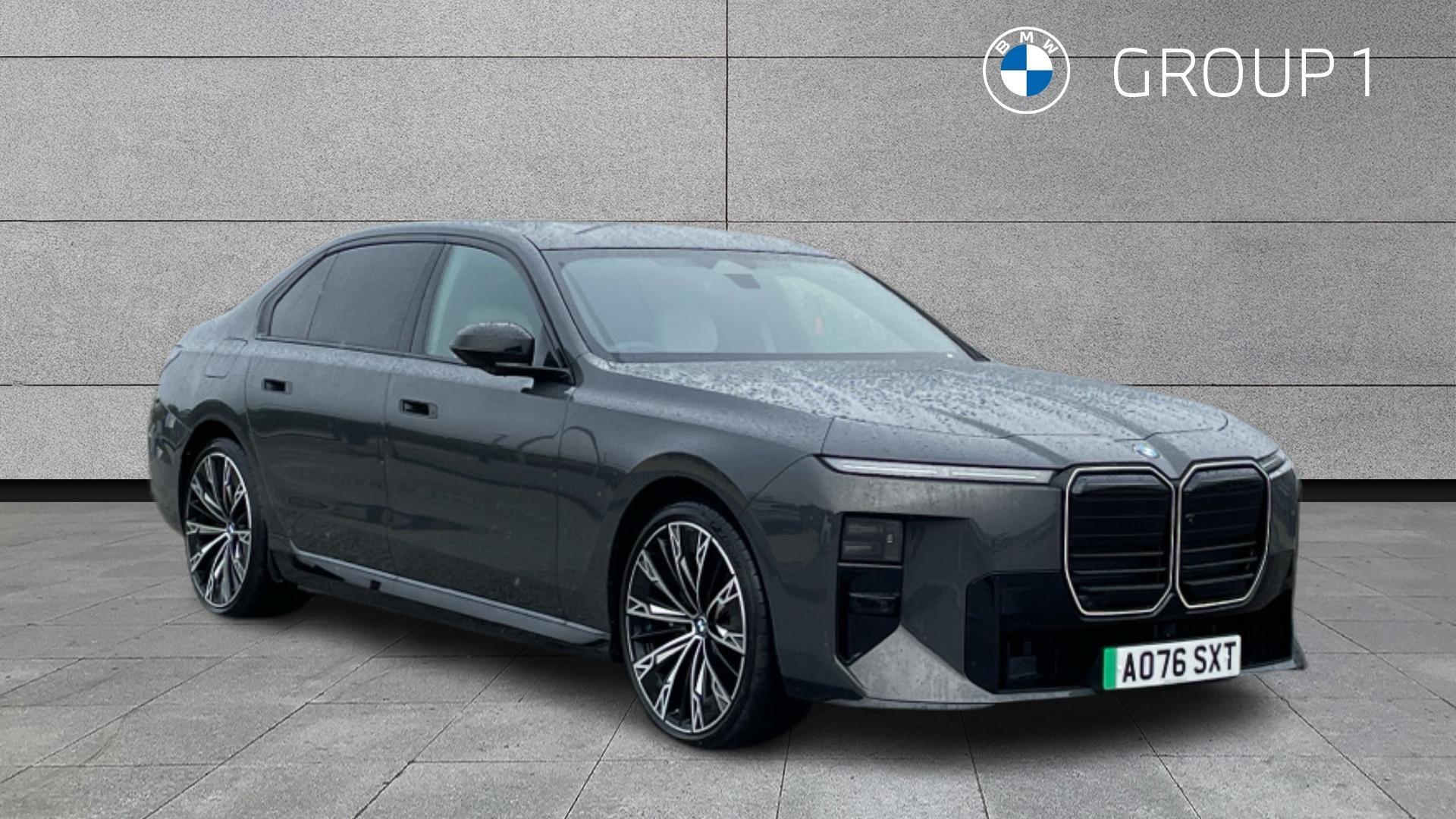 BMW i7