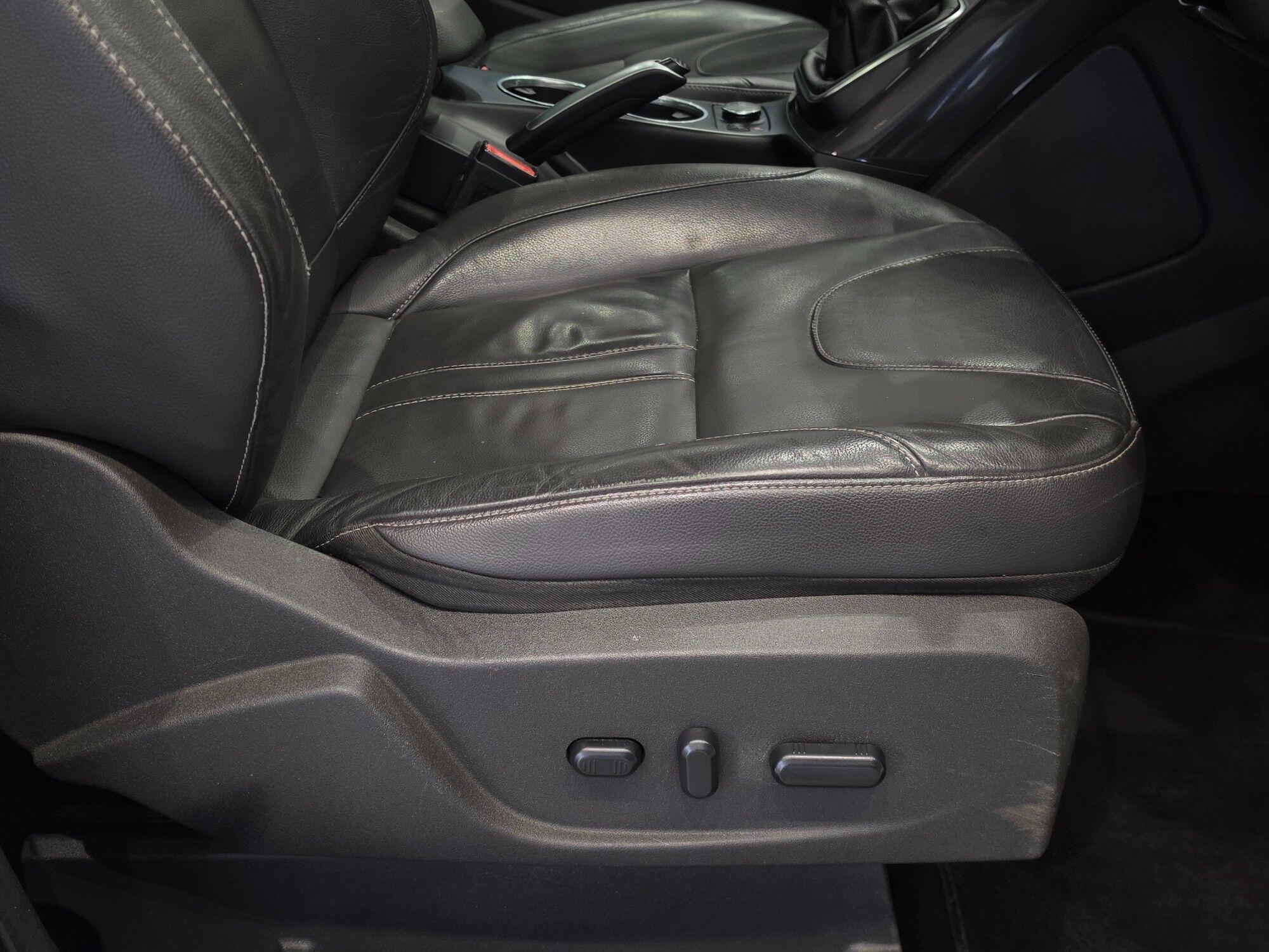 Ford Kuga view 25