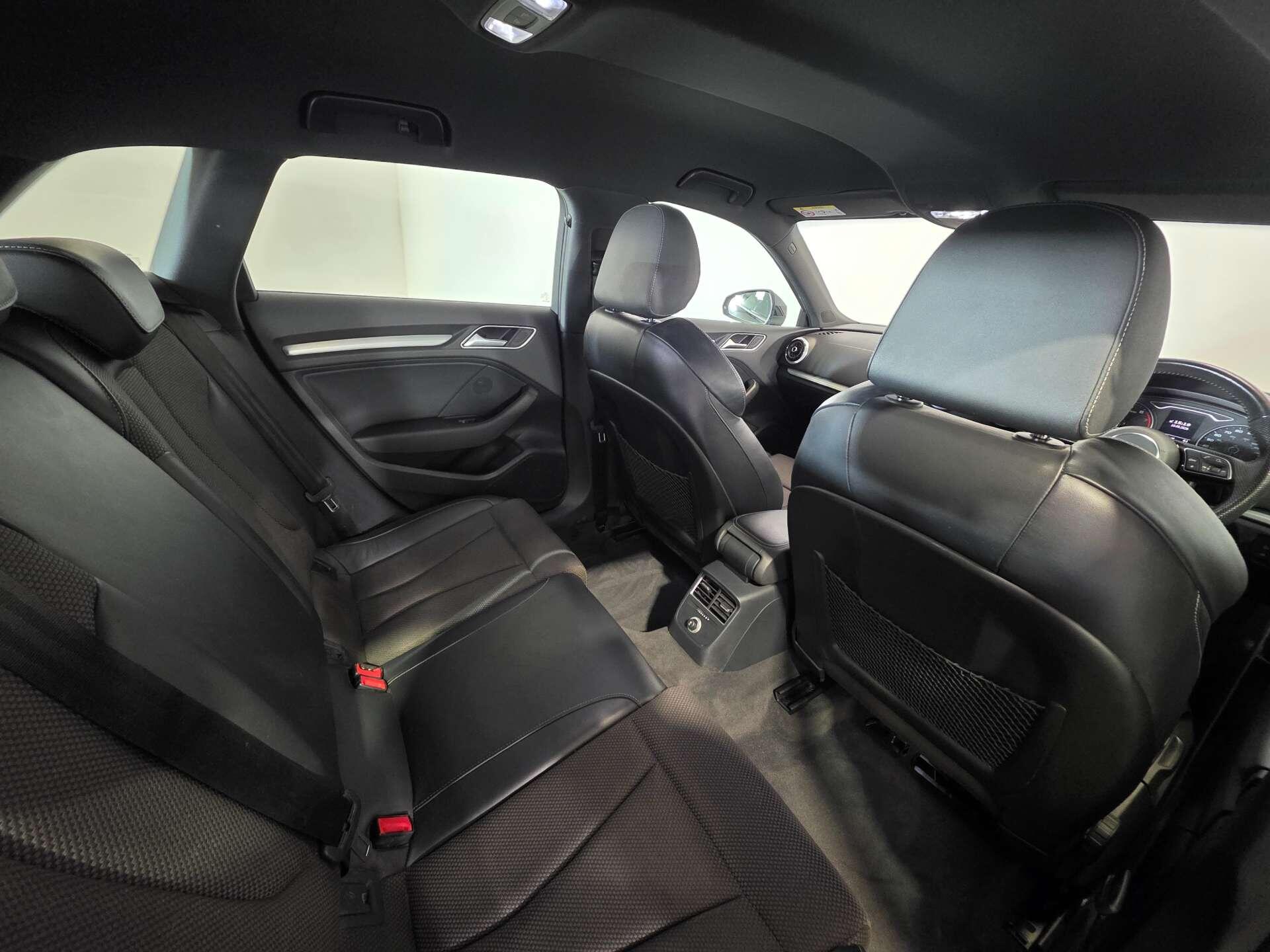 Audi A3 view 40