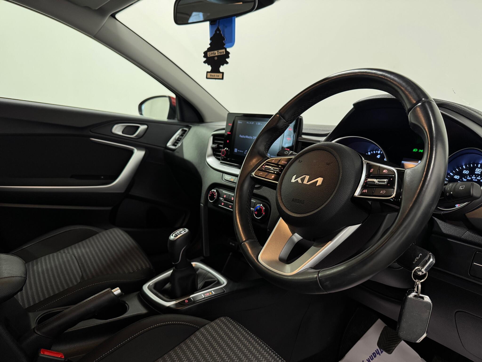Kia Ceed view 11