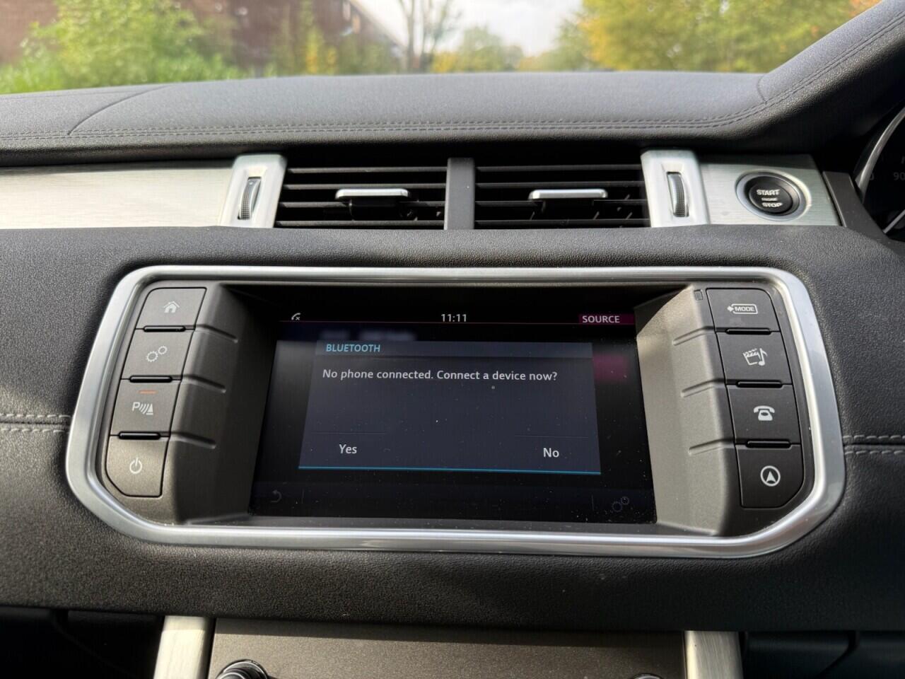 Land Rover Range Rover Evoque view 28