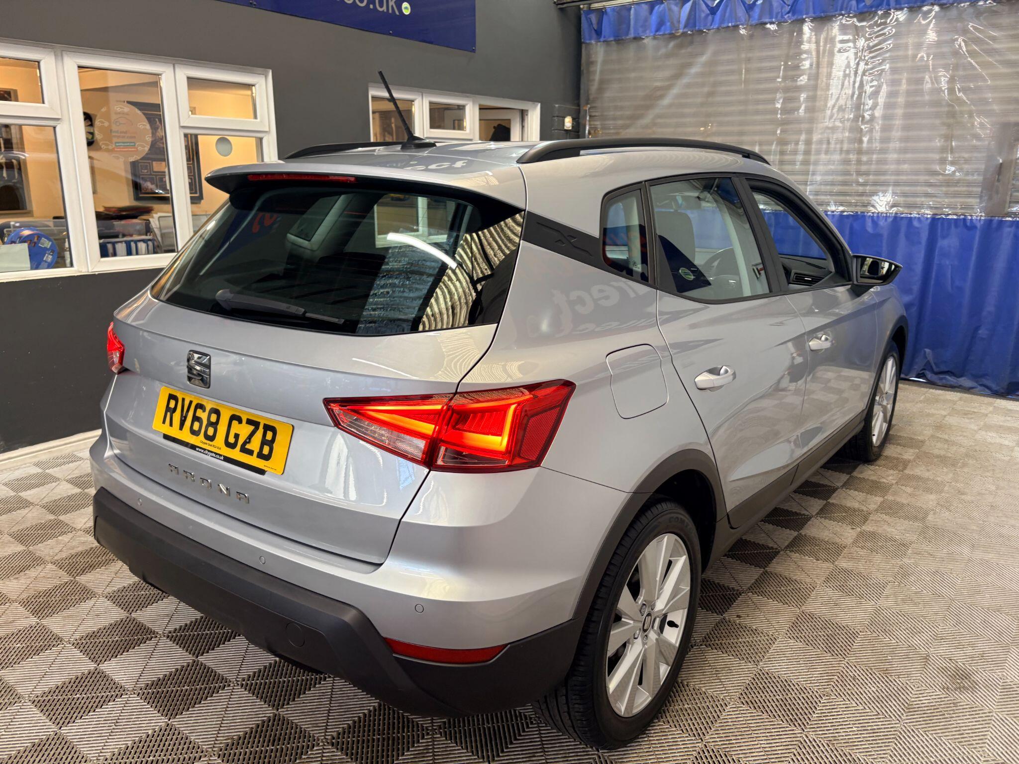 Seat Arona view 12