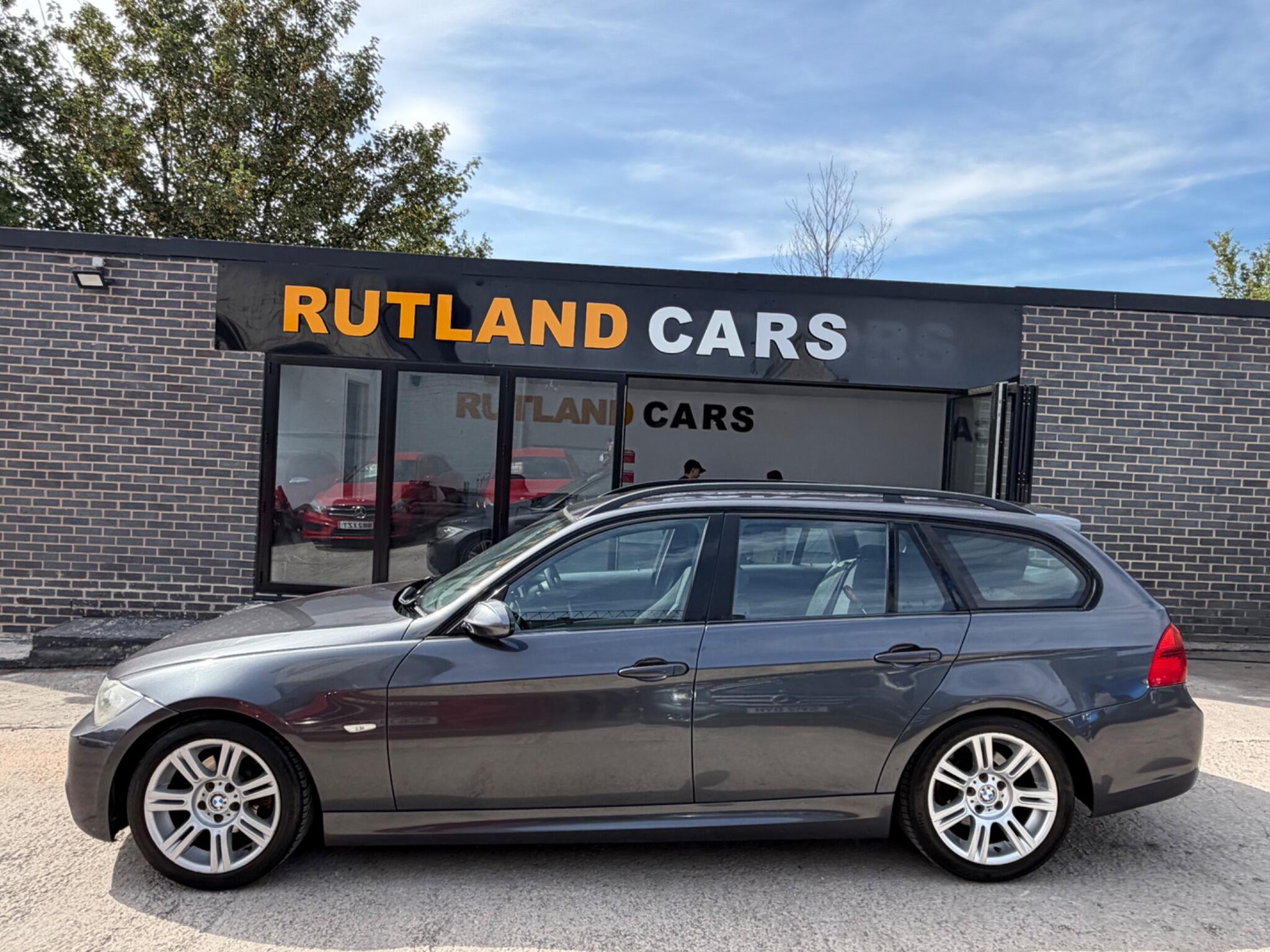 BMW 3 Series view 9
