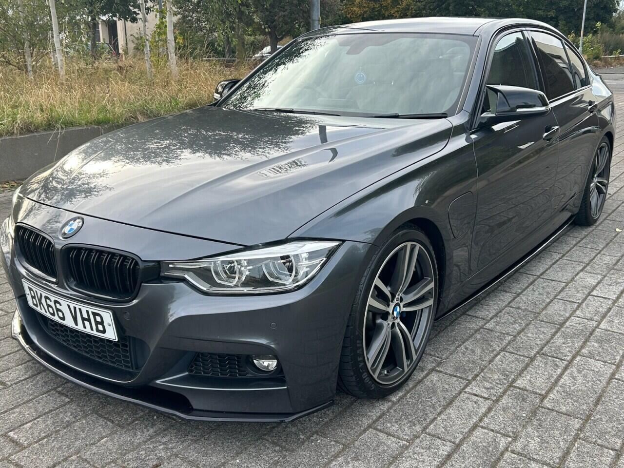 BMW 3 Series view 5