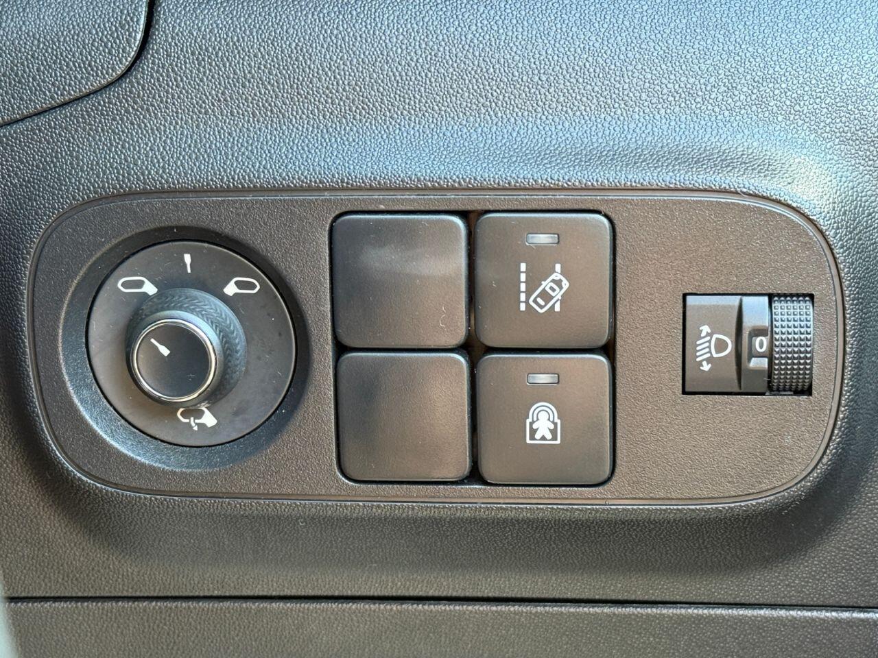 Citroen C3 view 32