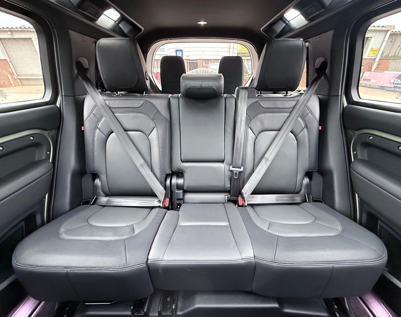 Land Rover Defender view 60
