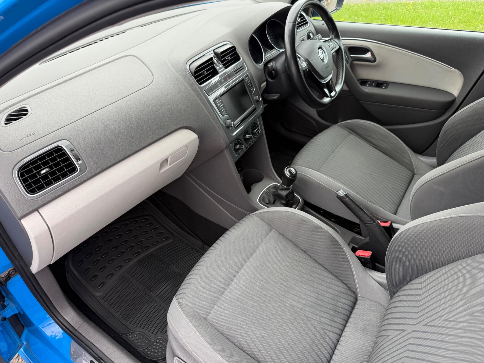 Volkswagen Polo view 38