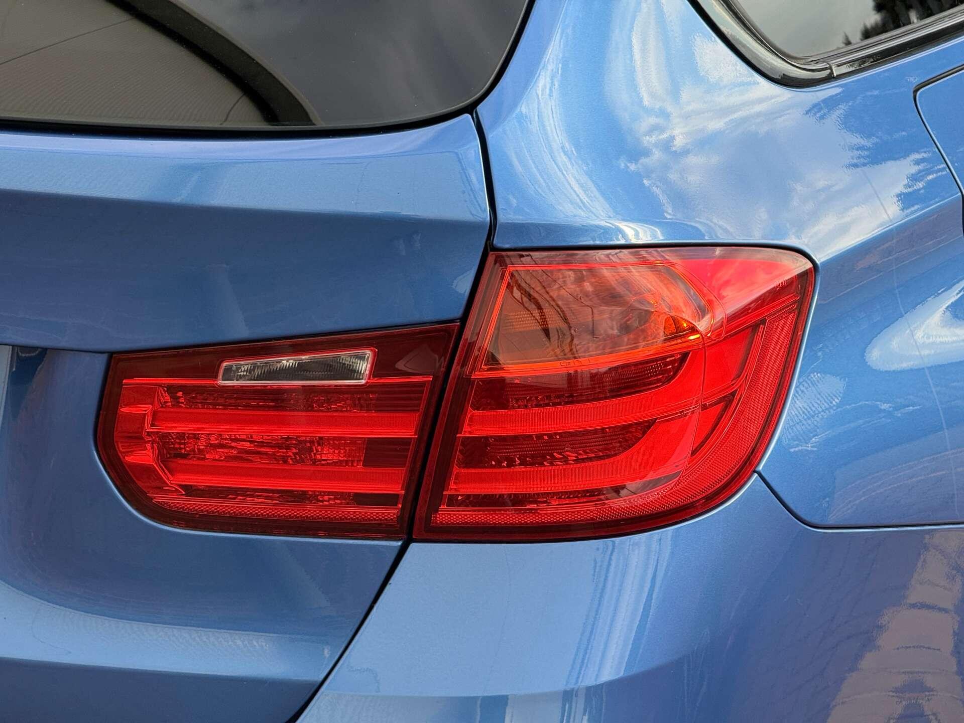 BMW 3 Series view 10