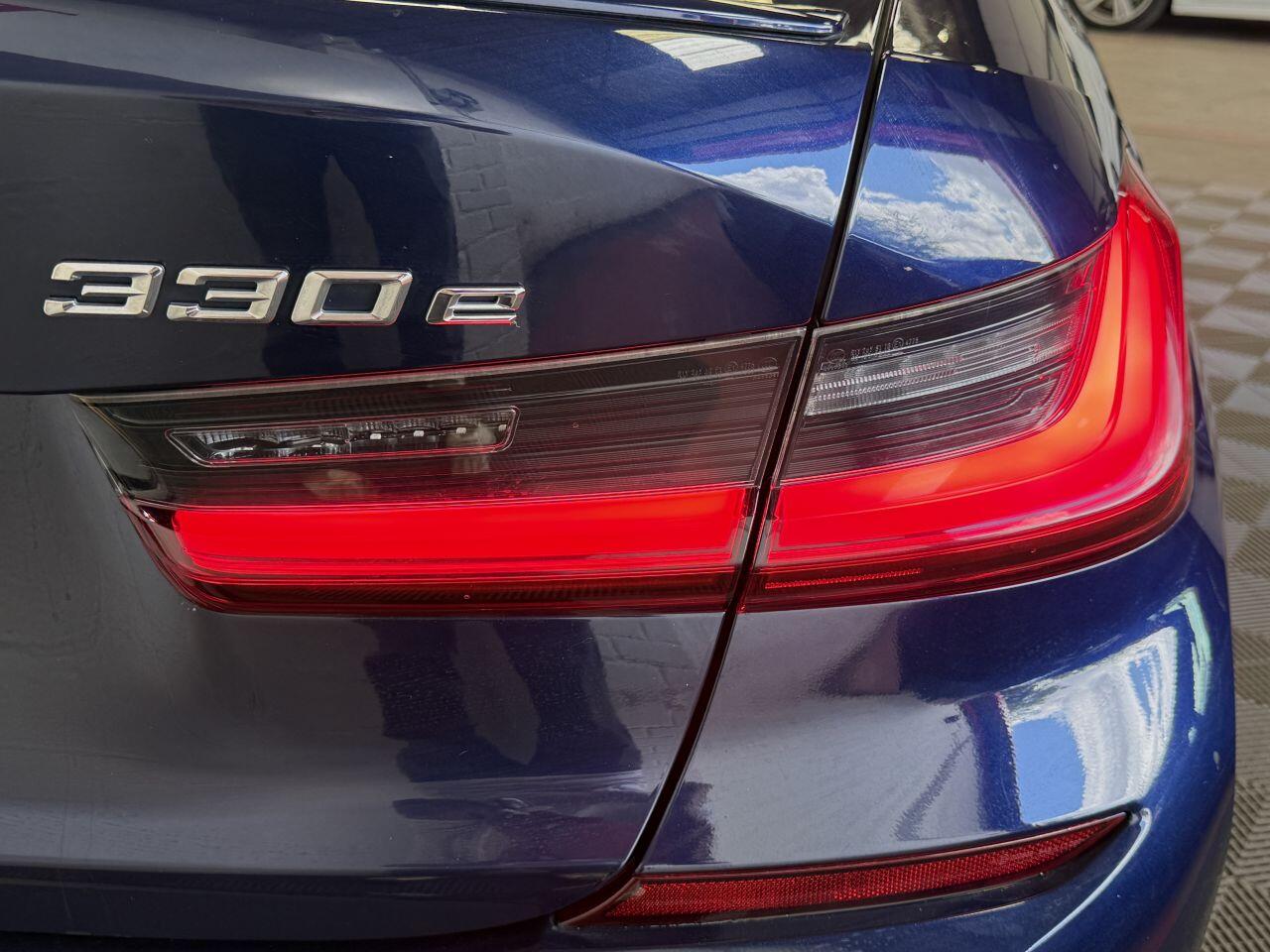 BMW 3 Series view 28