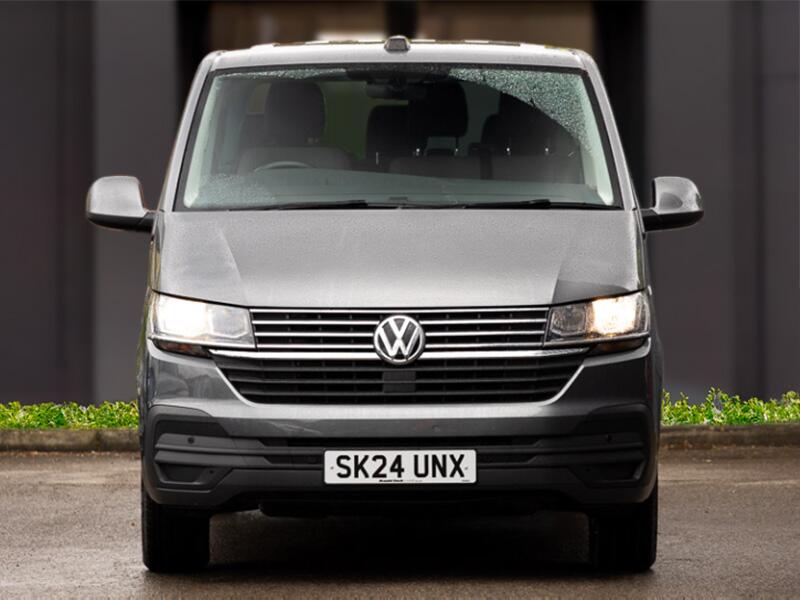 Volkswagen Transporter view 10