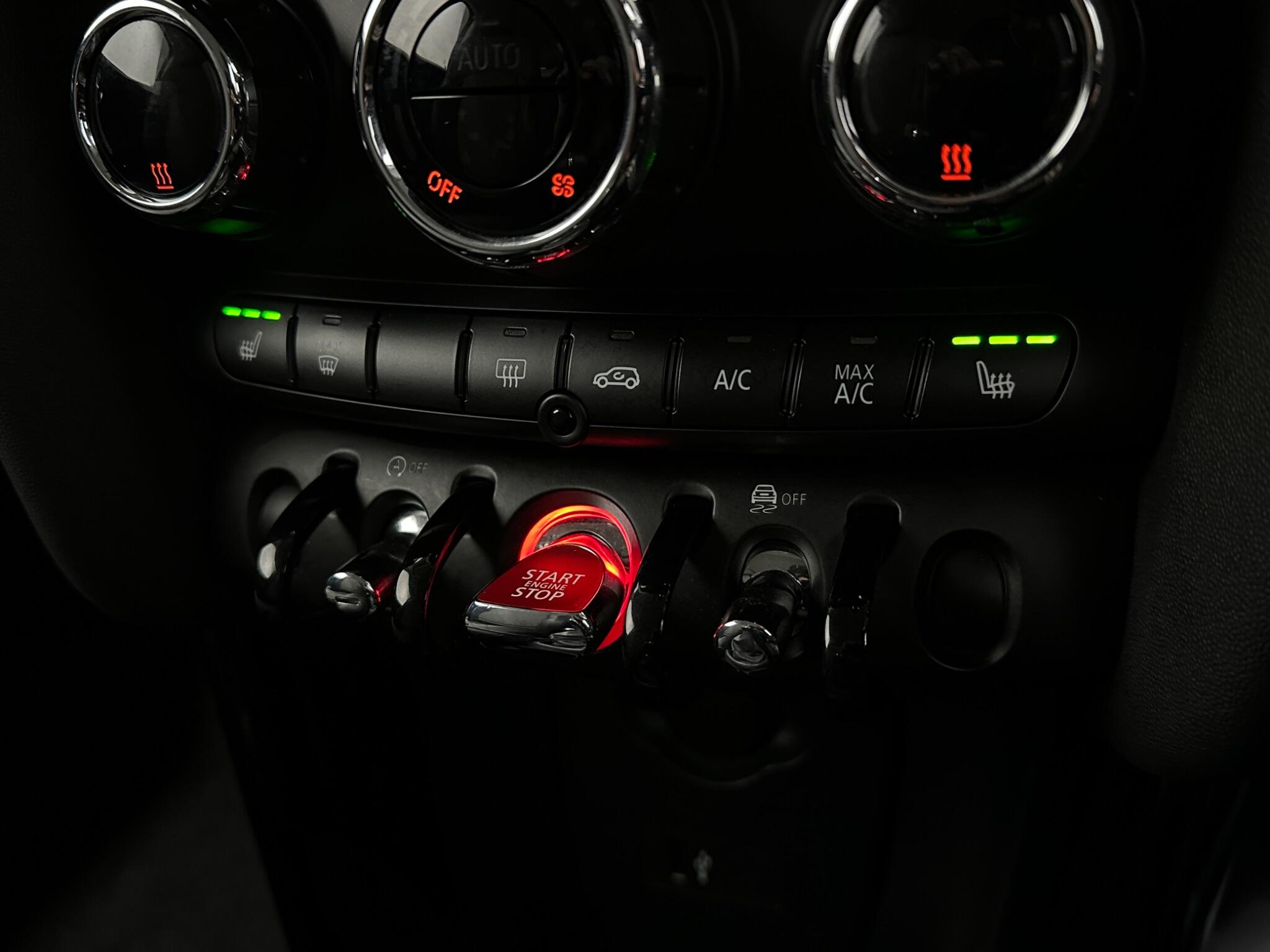 Mini Hatch view 22