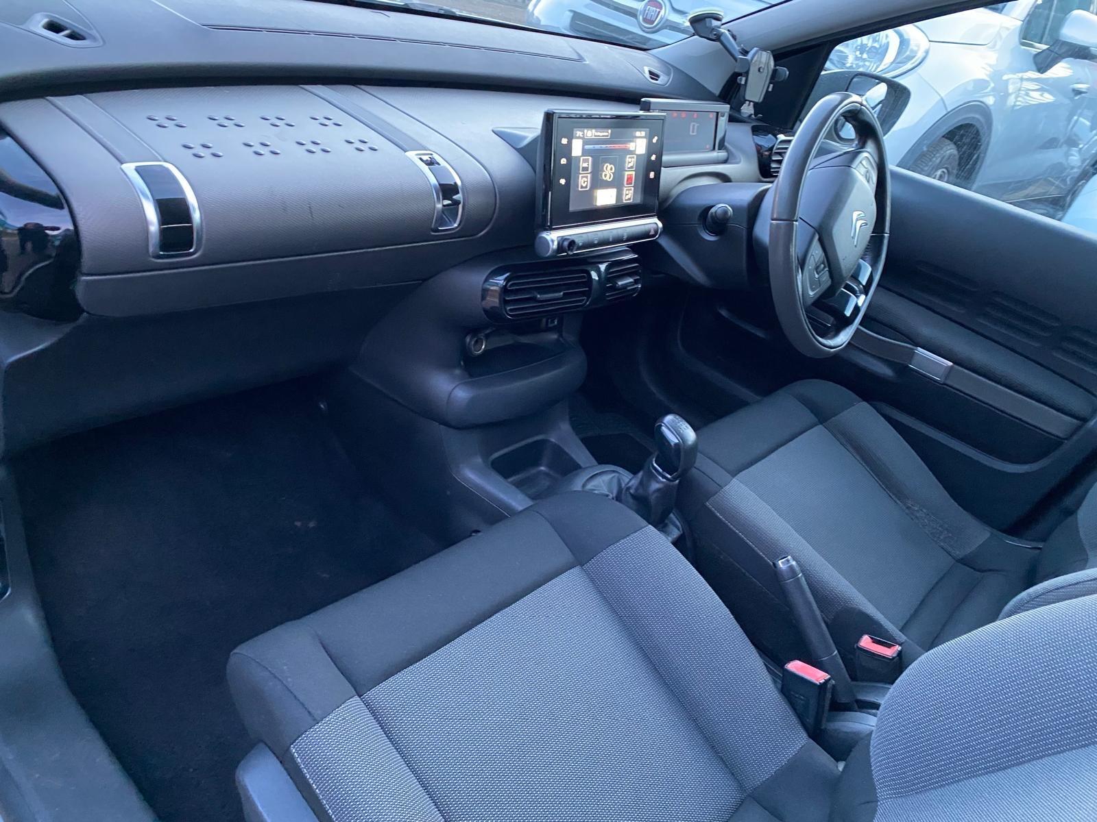 Citroen C4 Cactus view 25