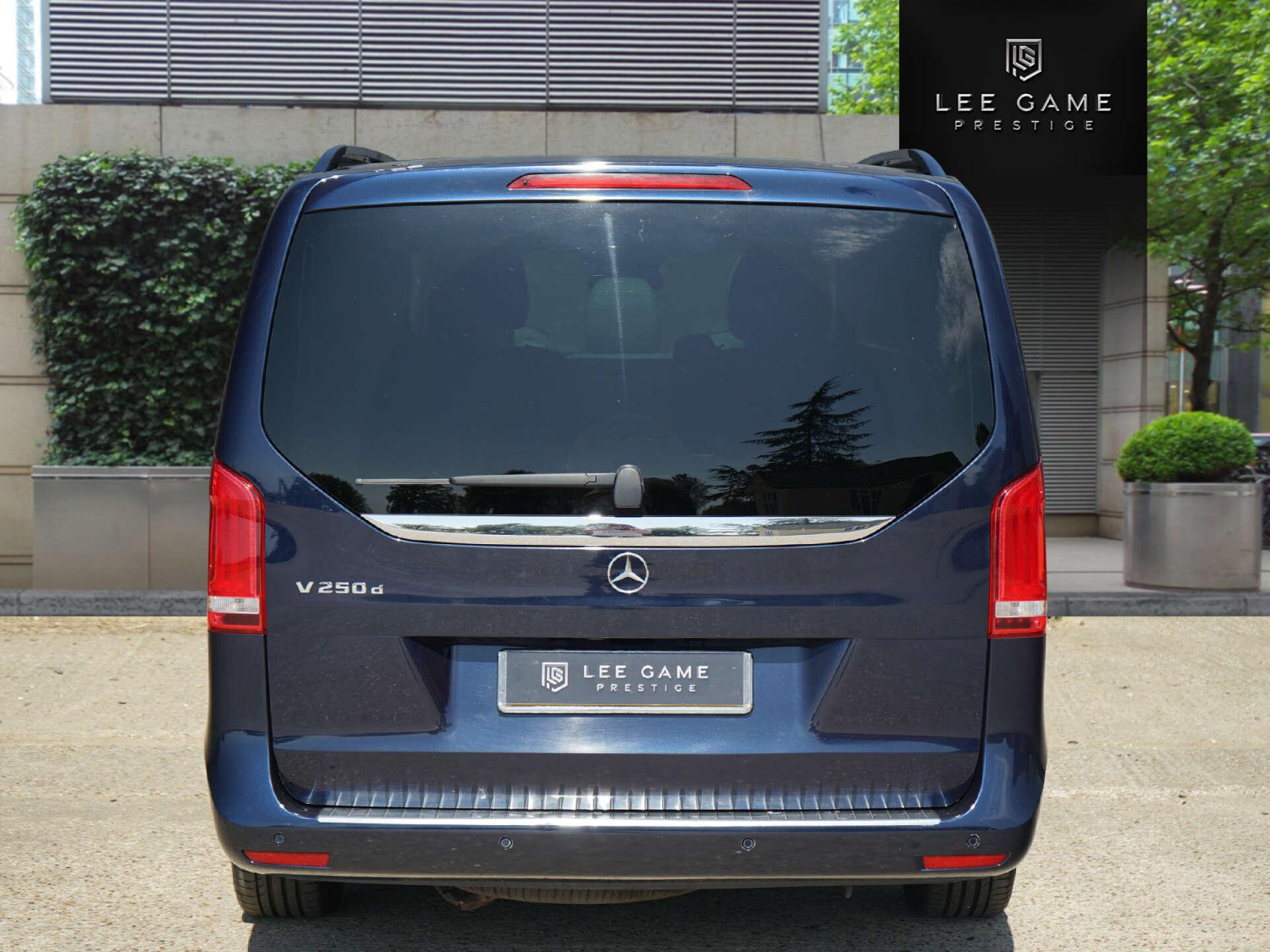 Mercedes-Benz V-Class view 6