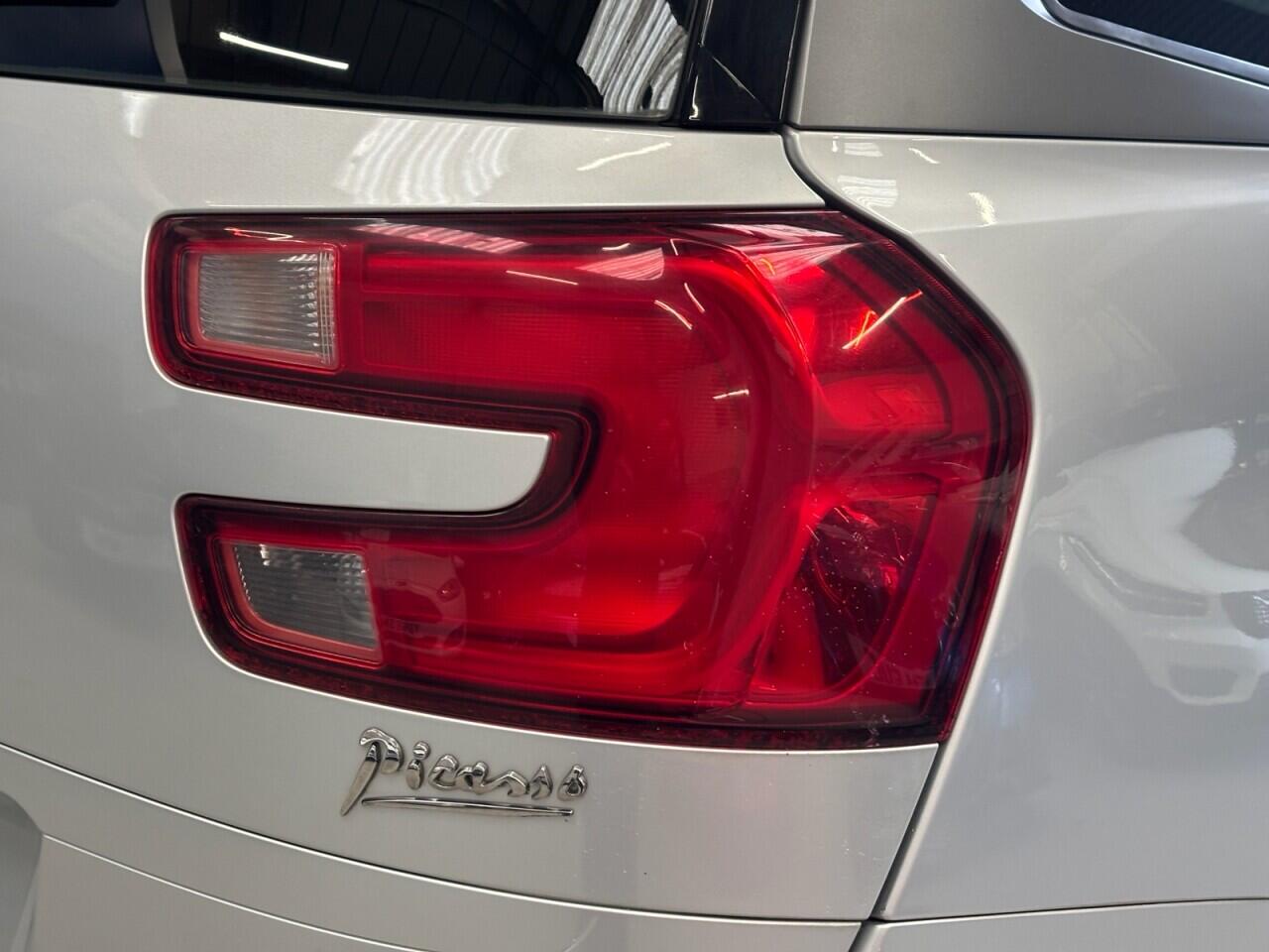 Citroen Grand C4 Picasso view 49