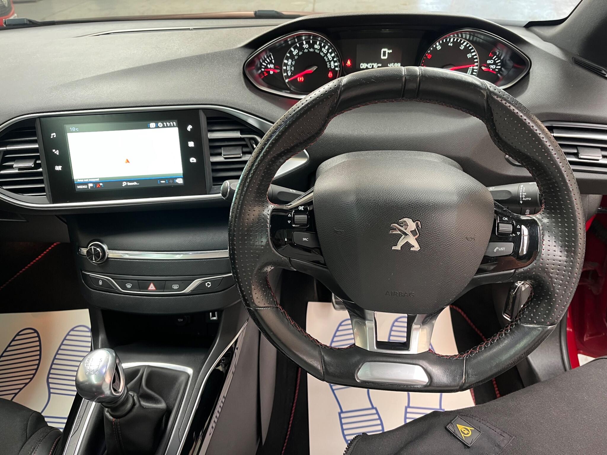 Peugeot 308 view 13