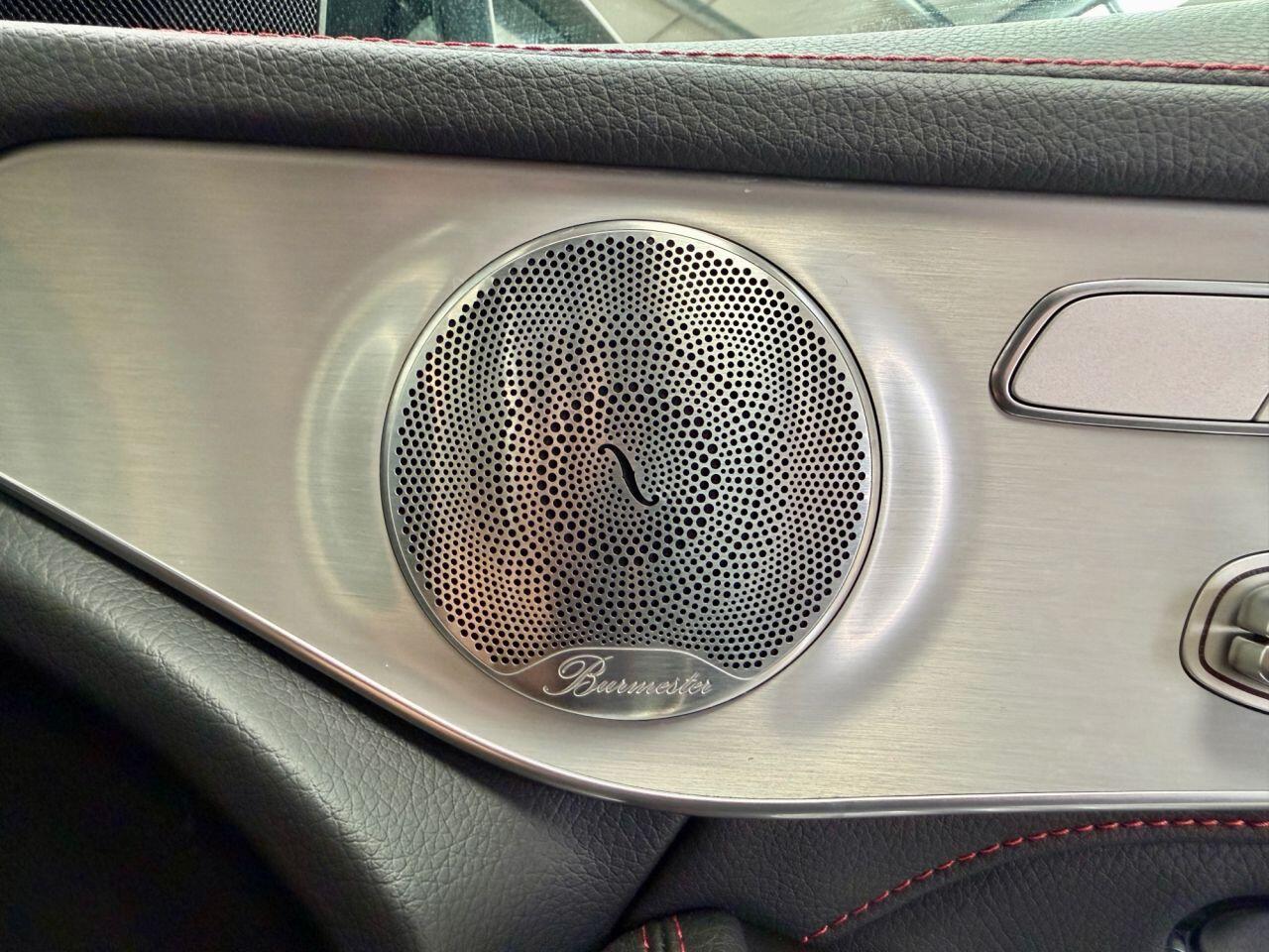 Mercedes-Benz GLC view 29