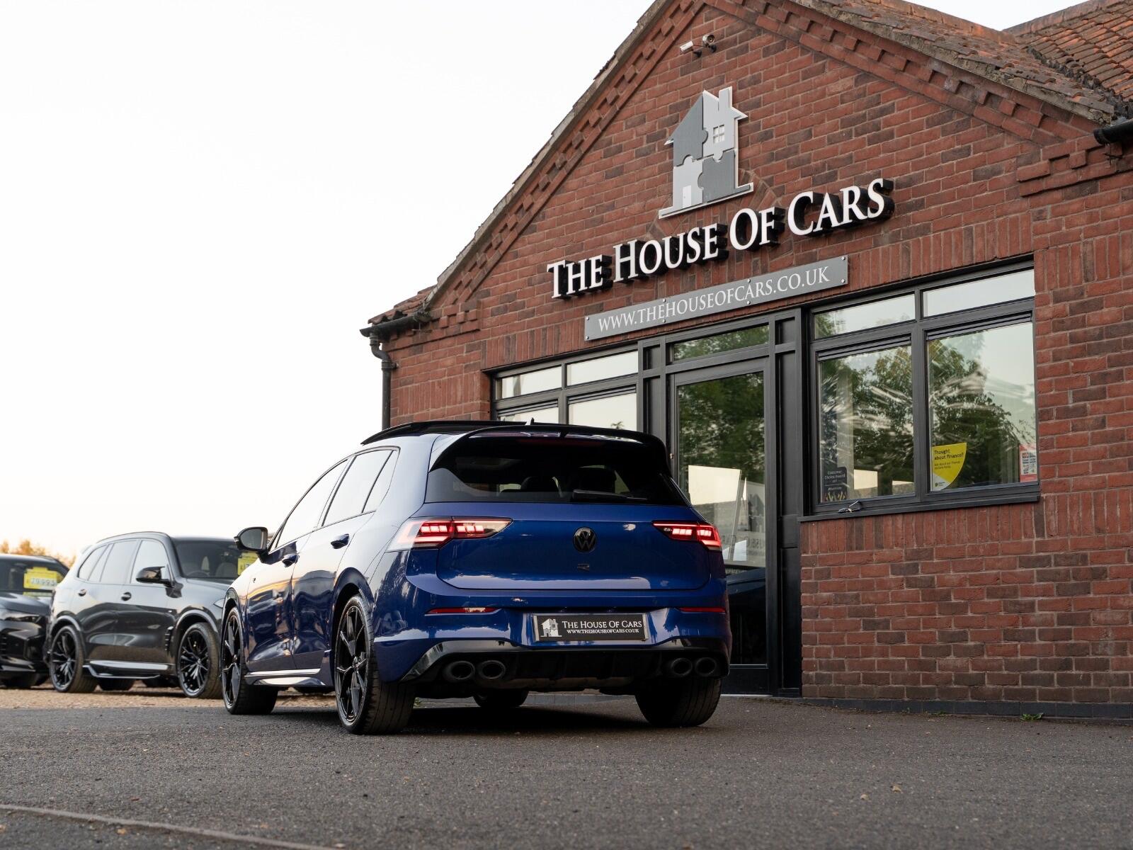 Volkswagen Golf view 4